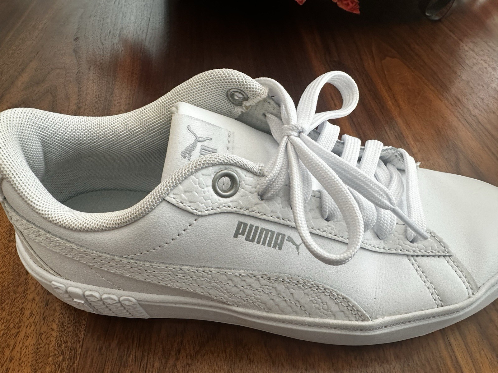 Puma Smash Platform V2 Triple White 381447-01 Women’s 9 US 6.5 UK 40 EU Worn 1X!