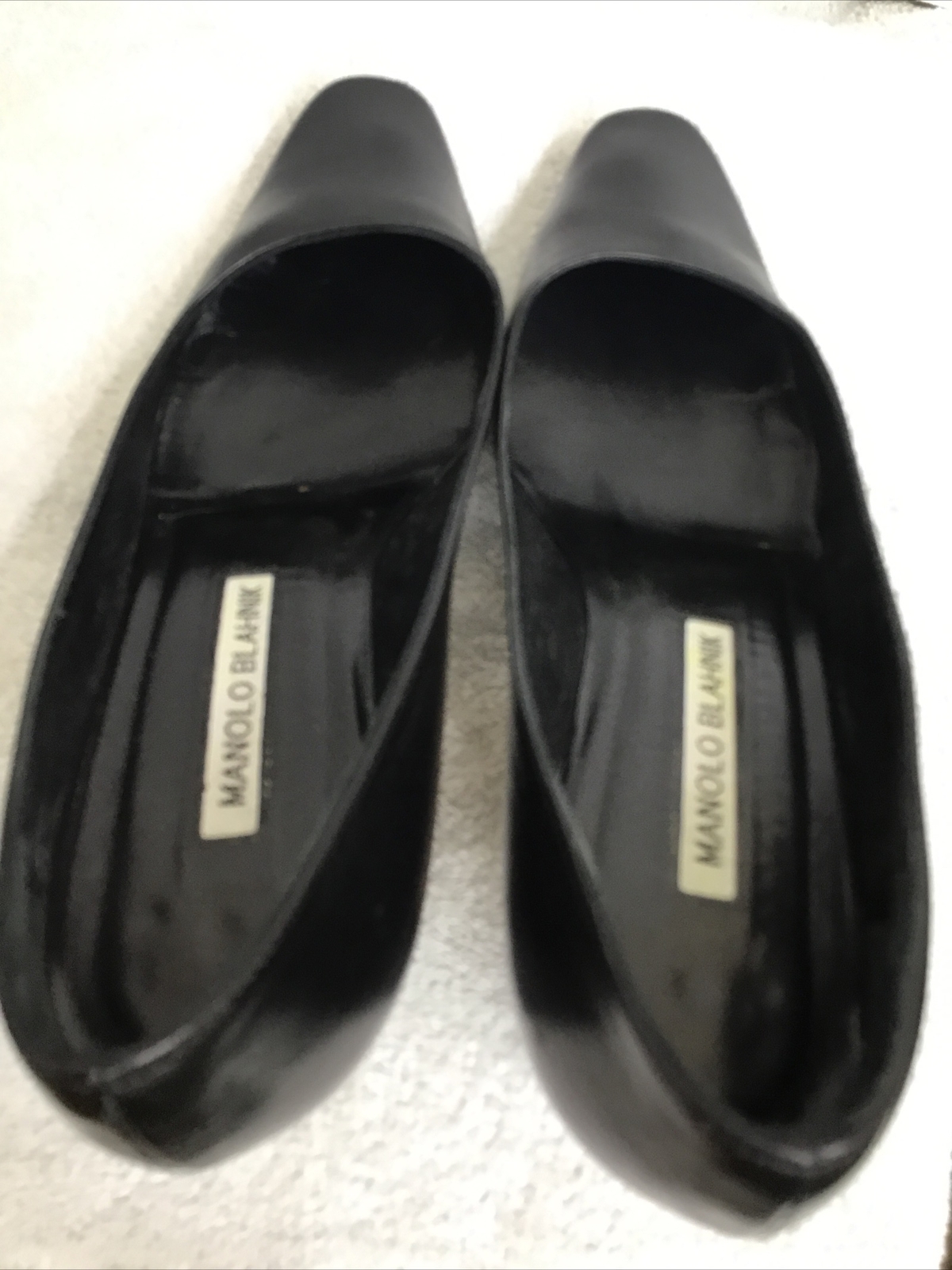 Manolo Blahnik Low Heel Black Leather Pump Semi Round Toe Size 35.5