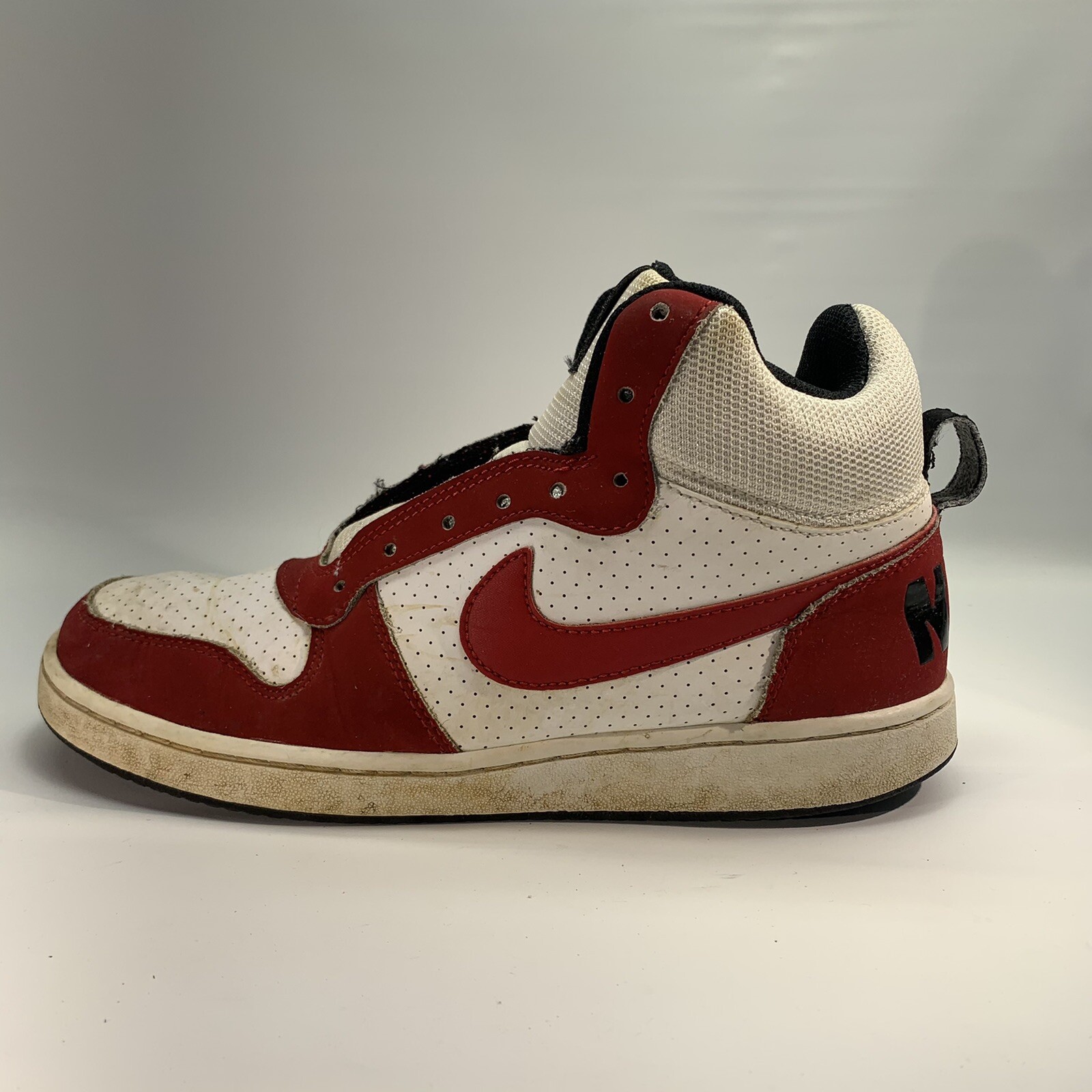 Nike Court Borough white red black Chicago mens 7.5 womens 9 Basketball Shoes
