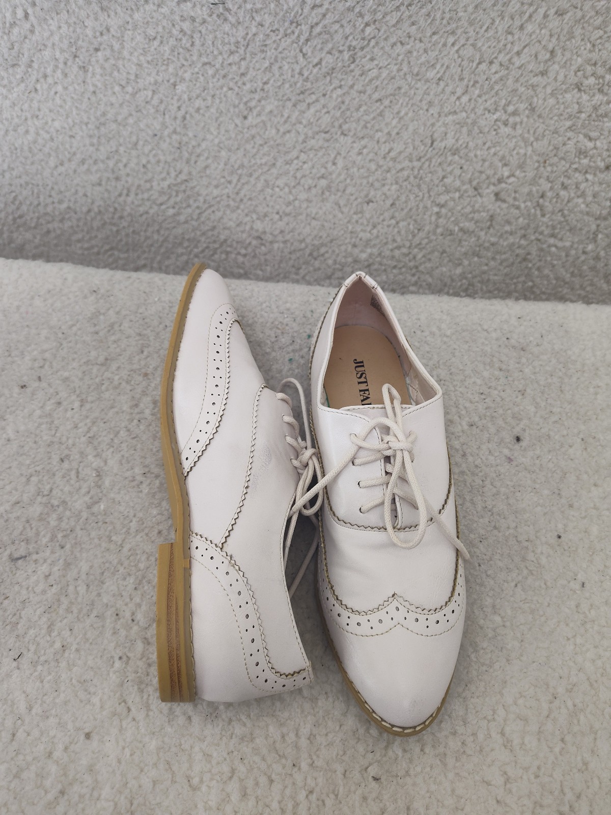 JustFab Women Luxton Oxford 7 Cream Lace Up Almond Toe Casual Comfort Shoes