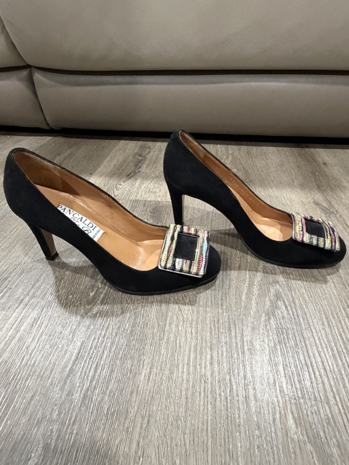 Pancaldi Black Suede Pumps Multicolor Buckle Accent Round Toe sz 36 ( USA5.5-6)