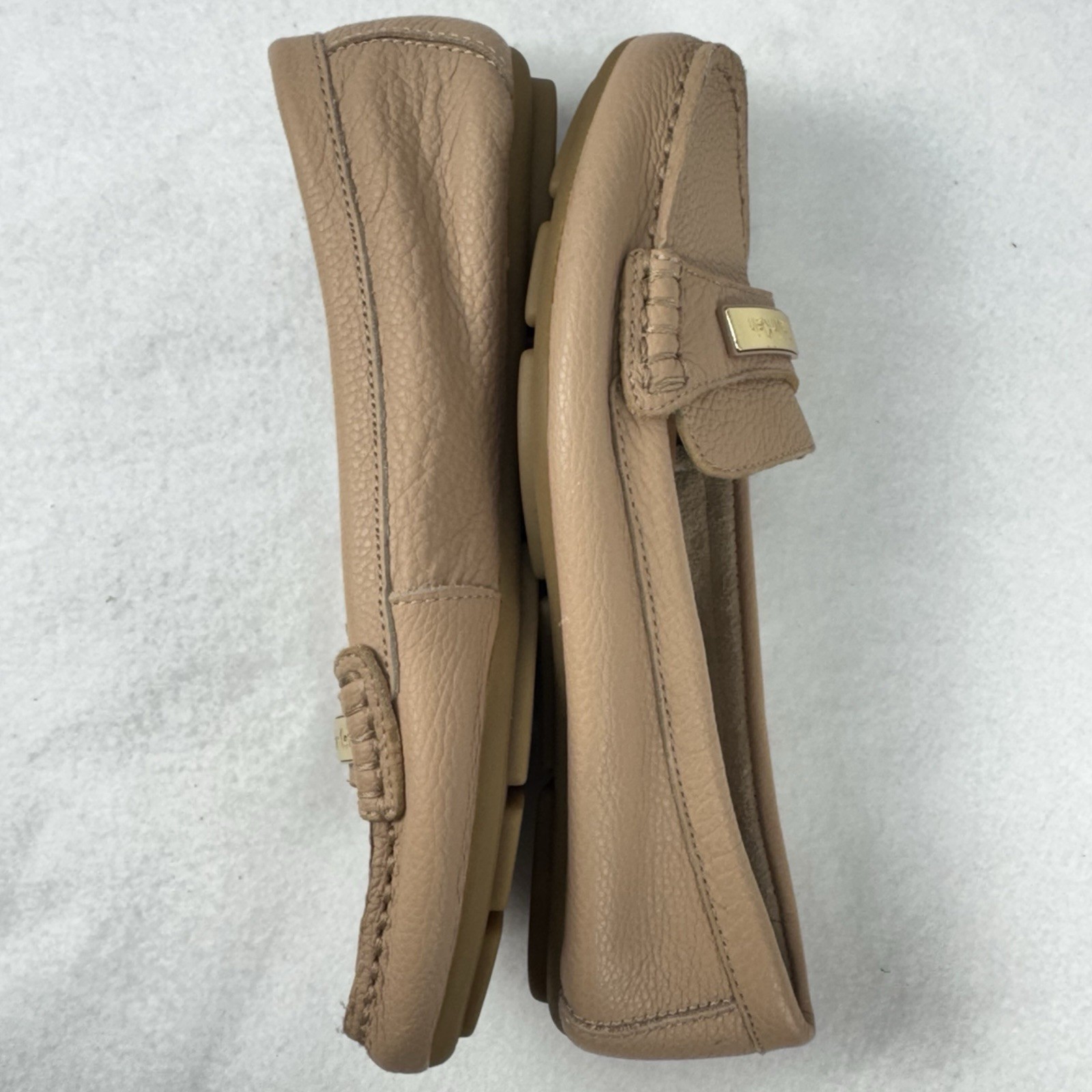 Calvin Klein Leather Gold Logo Bone Tan Leta Driving Moccasin Loafers 6.5 NEW