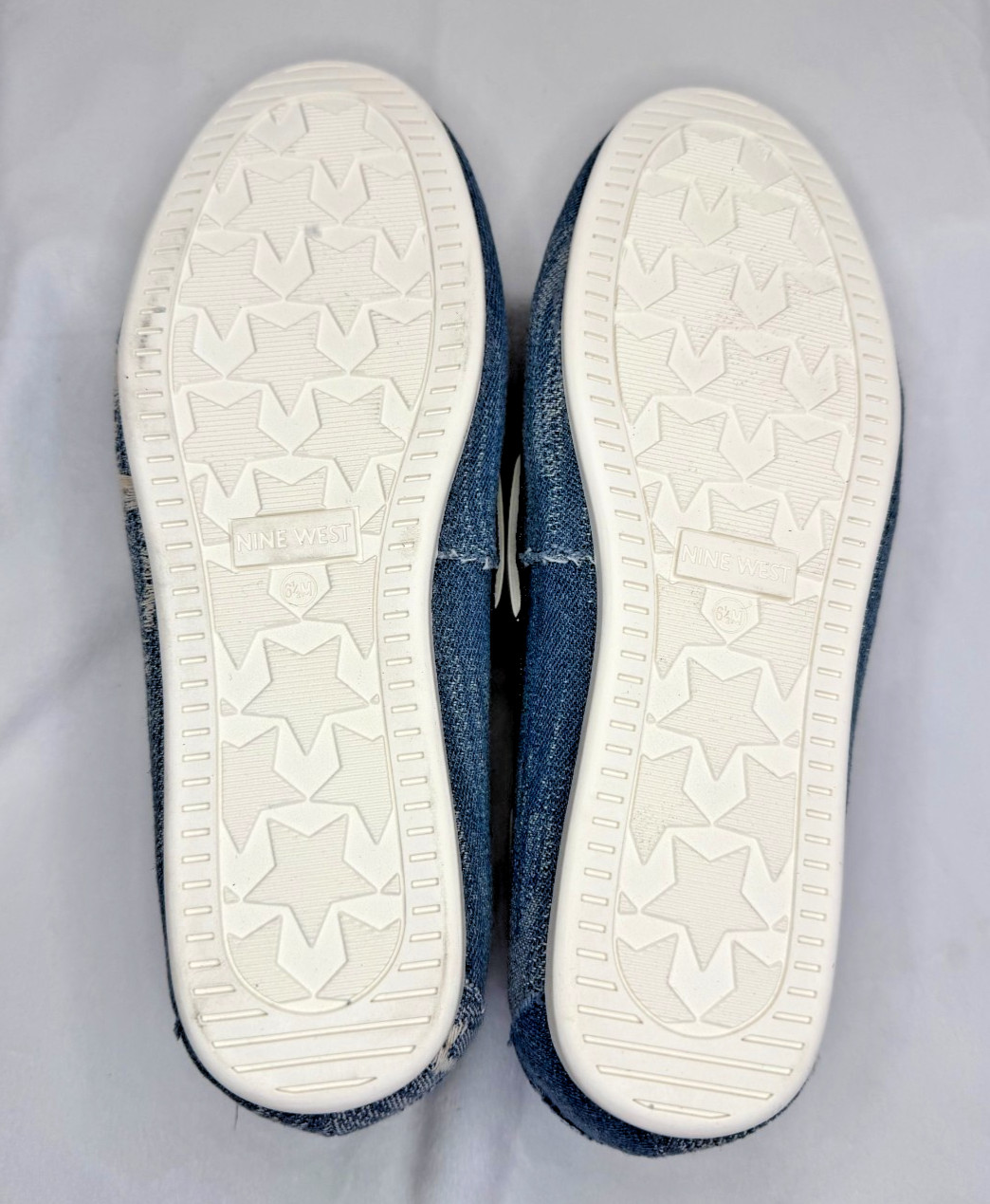 Woman’s Flats Nine West Yacht Loafer Medium Blue 420 Size 6.5M