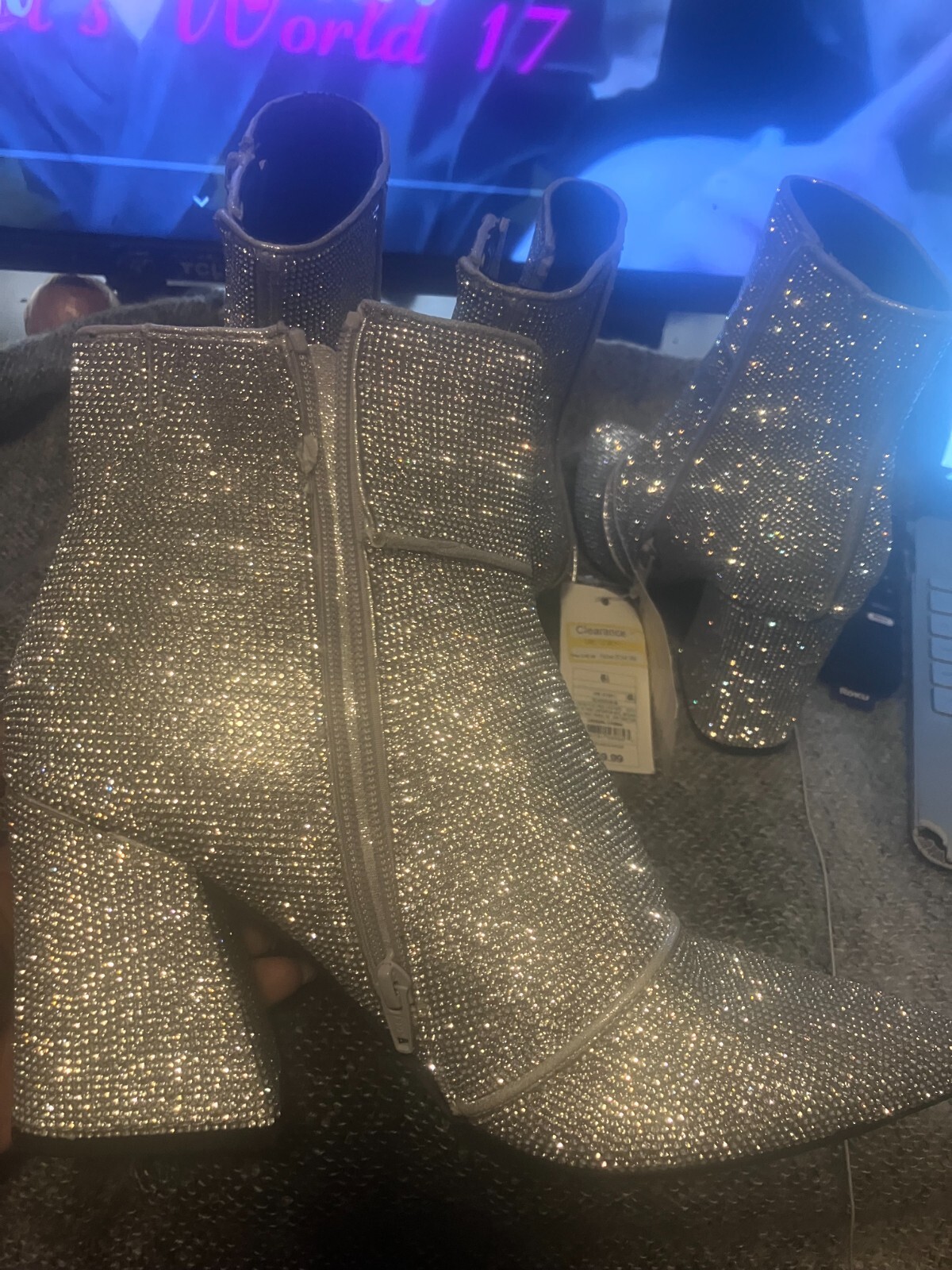 1 Single . a new day shoe. Heels. size varies, 11,6,6-1/2 and 8 -1/2 shoe.