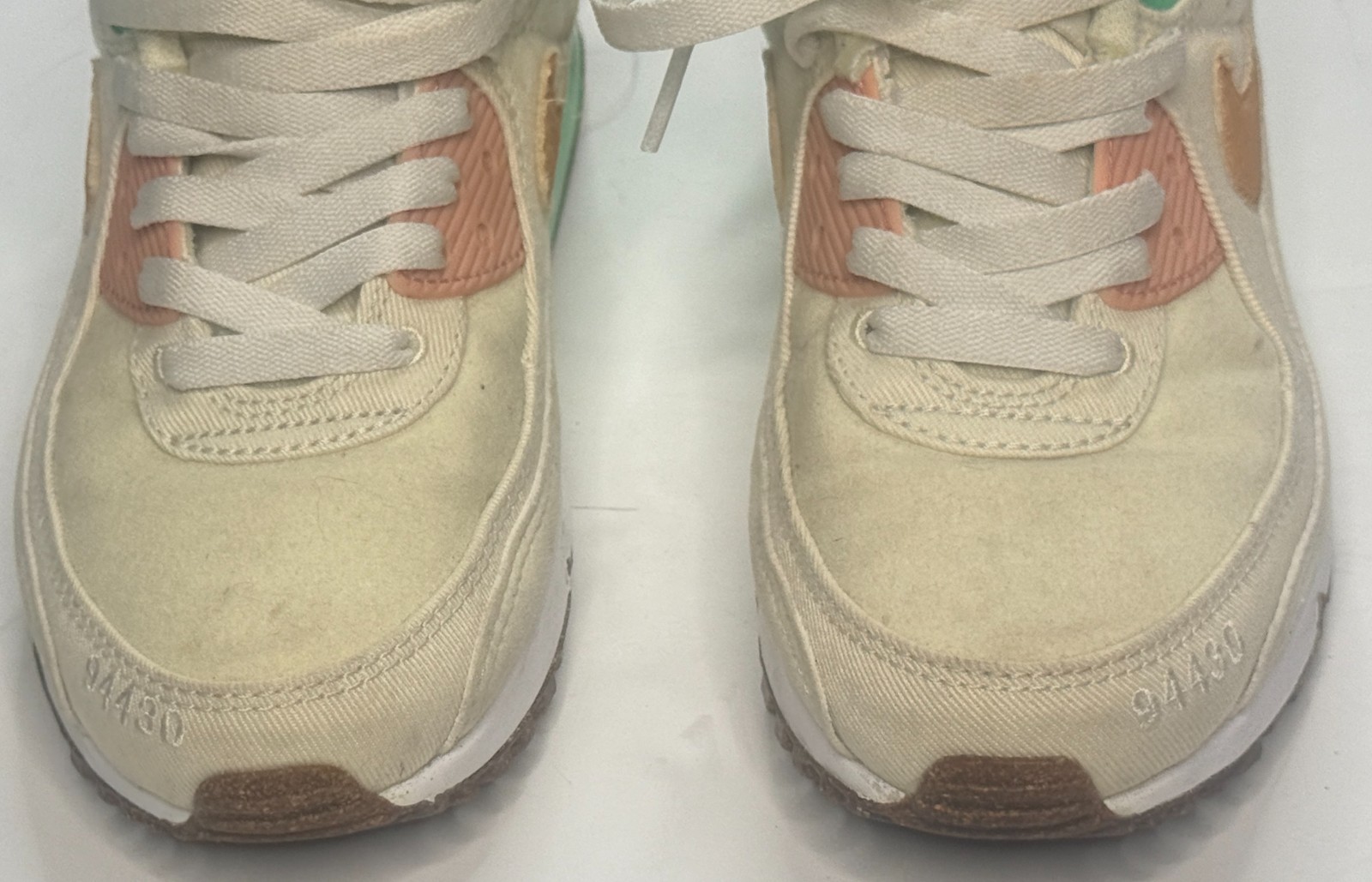 NIke Air Max 90 Women’s Happy Pineapple Coconut Milk Low Top Sneaker Size 8