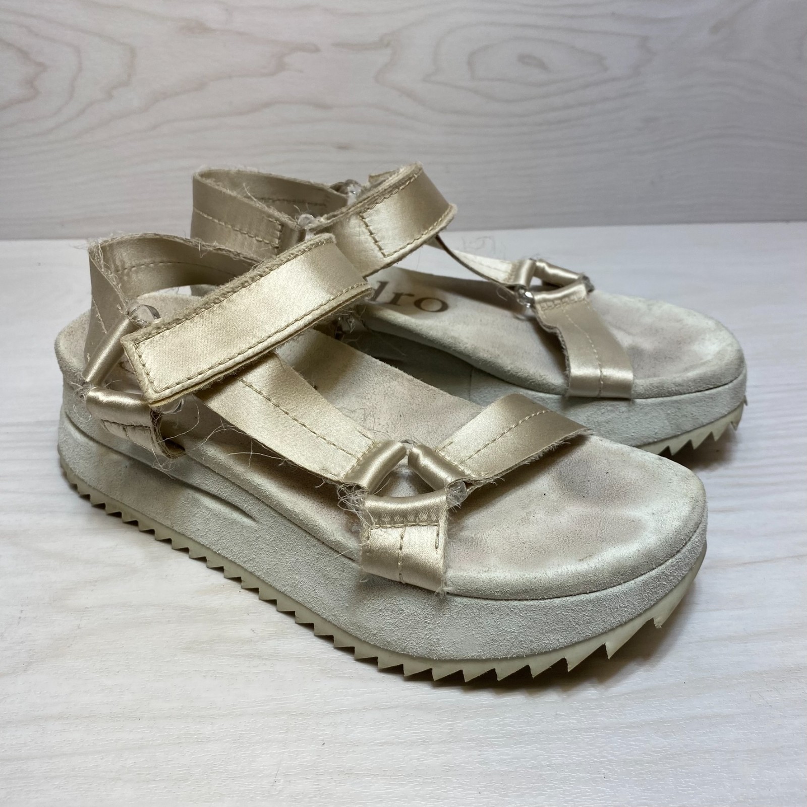 Pedro Garcia Mar Platform Sandals Women’s Size 6.5 Satin Outdoor Comfort