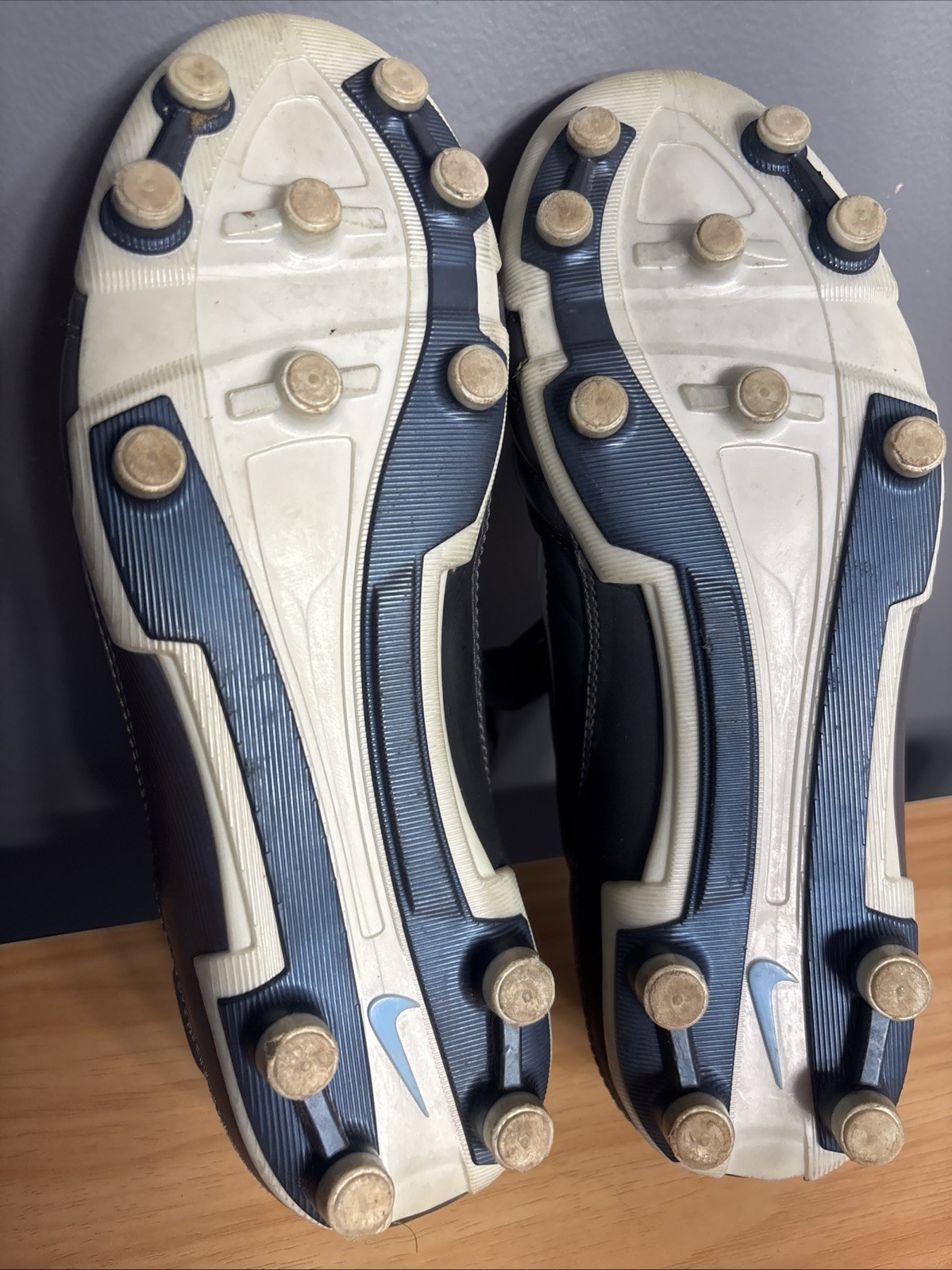 NIKE TOTAL 90 III 3FG NAVY SOCCER CLEATS SHOES VINTAGE WOMEN’S US 6.5