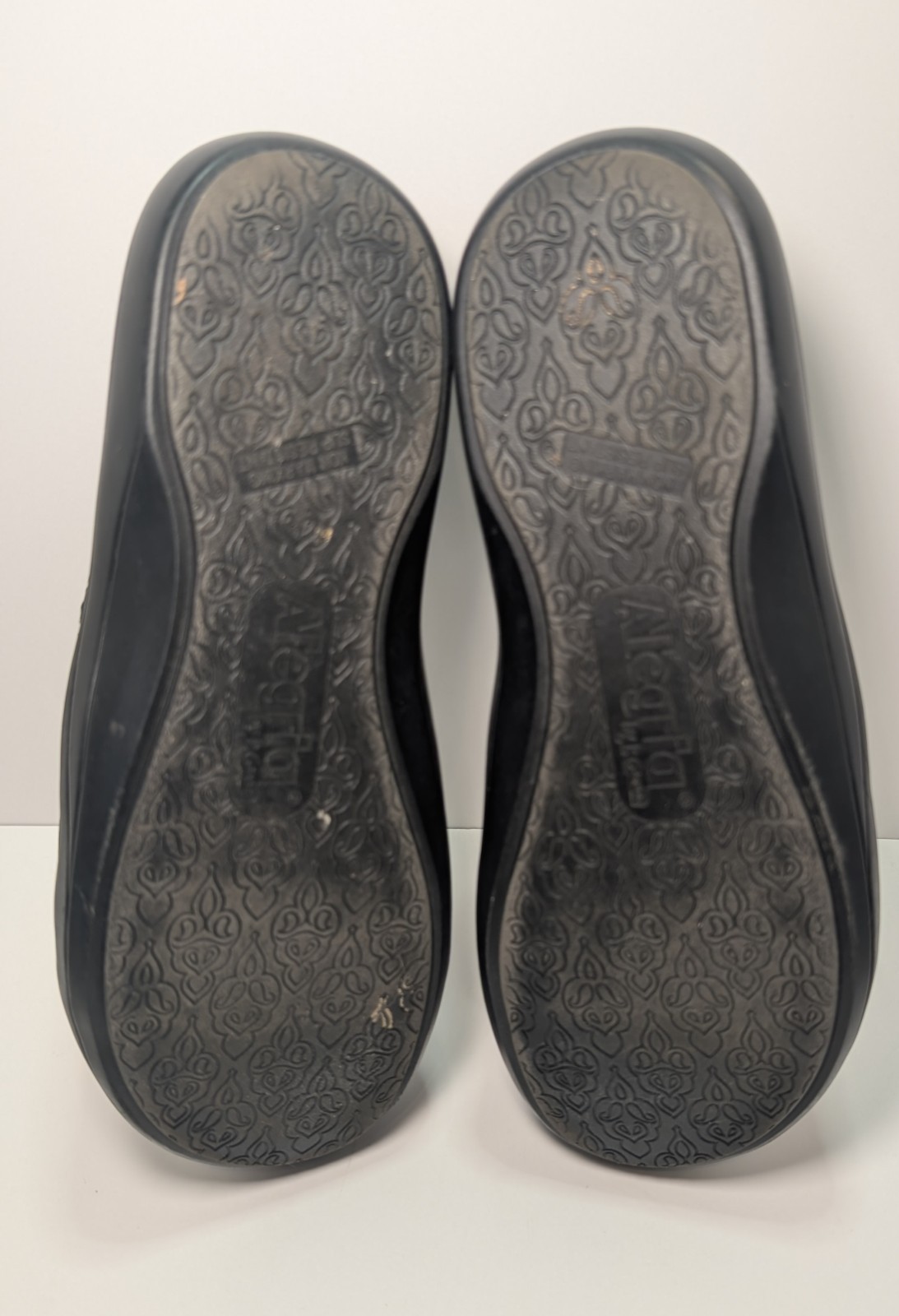 Alegria Duette Flourish Black Patent Slip-On Comfort Shoes – Size 37 (US 7-7.5)