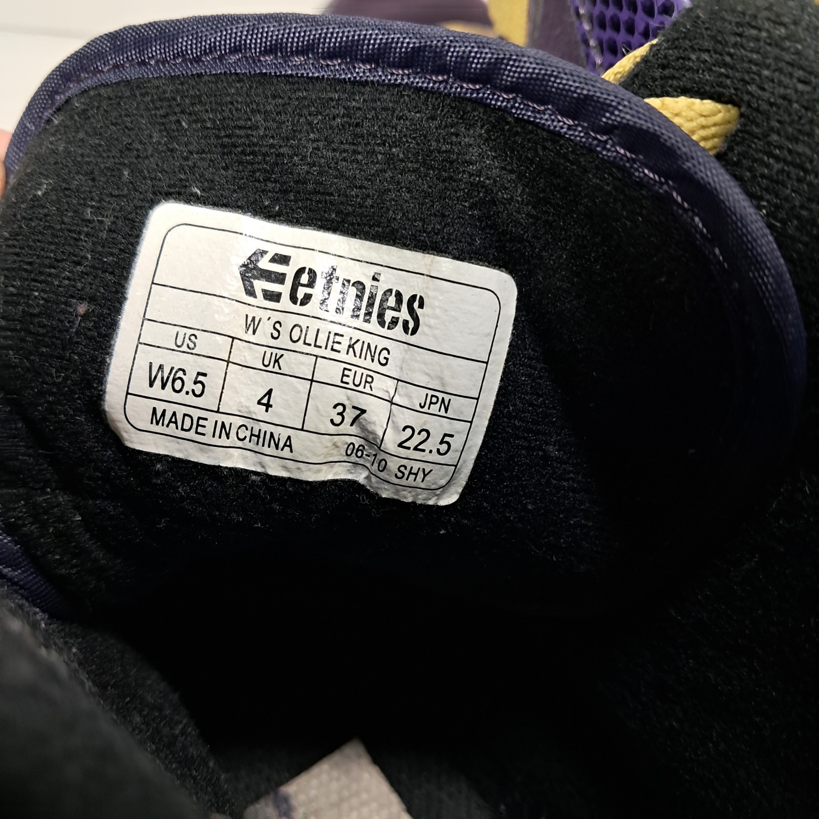 Vintage ETNIES High Top Skater Shoes Size 6.5 Ollie King, Purple & Gold