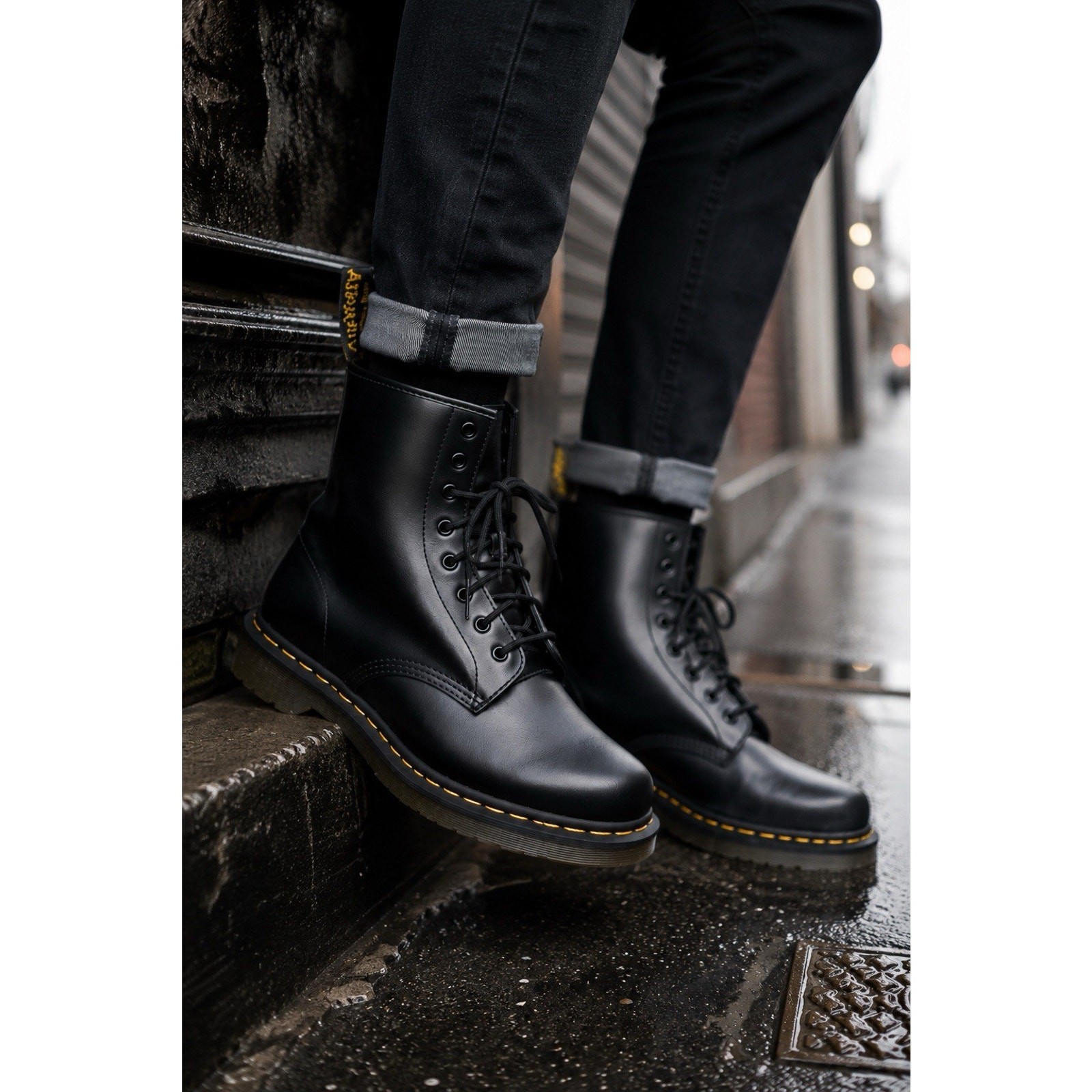 Dr. Martens Women’s 1460 Smooth Leather 8-Eye Boots Black US 9