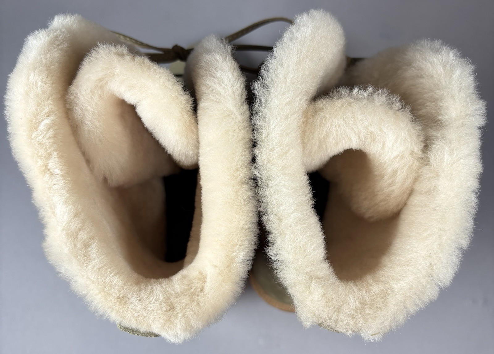 UGG Women’s 7 Shearling Suede Mid Calf Boots Olive Taupe 3.5″ Block Heel Rare