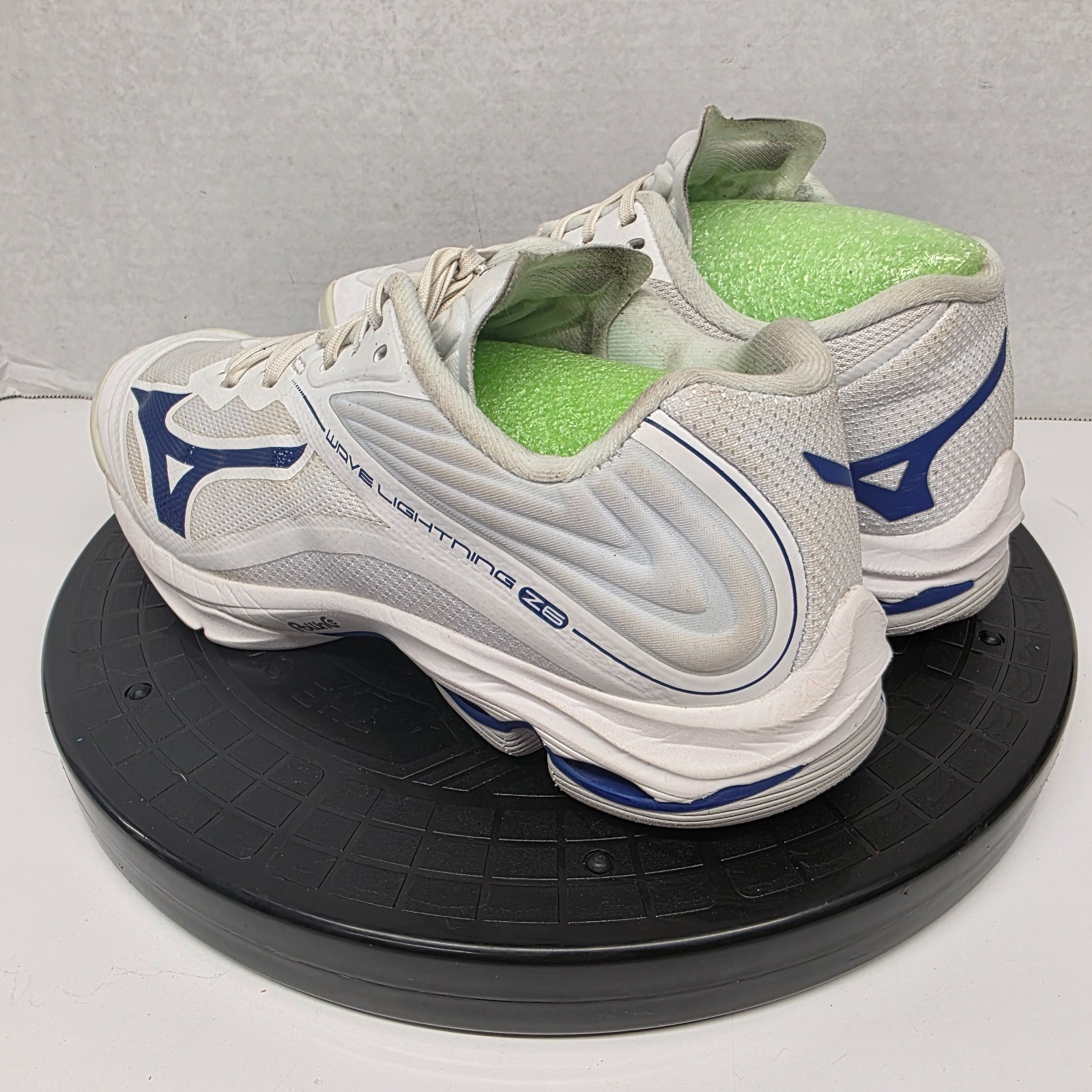 Mizuno Volleyball Shoes Women’s Sz 8 White Blue Wave Lightning Z6 Gym Indoor