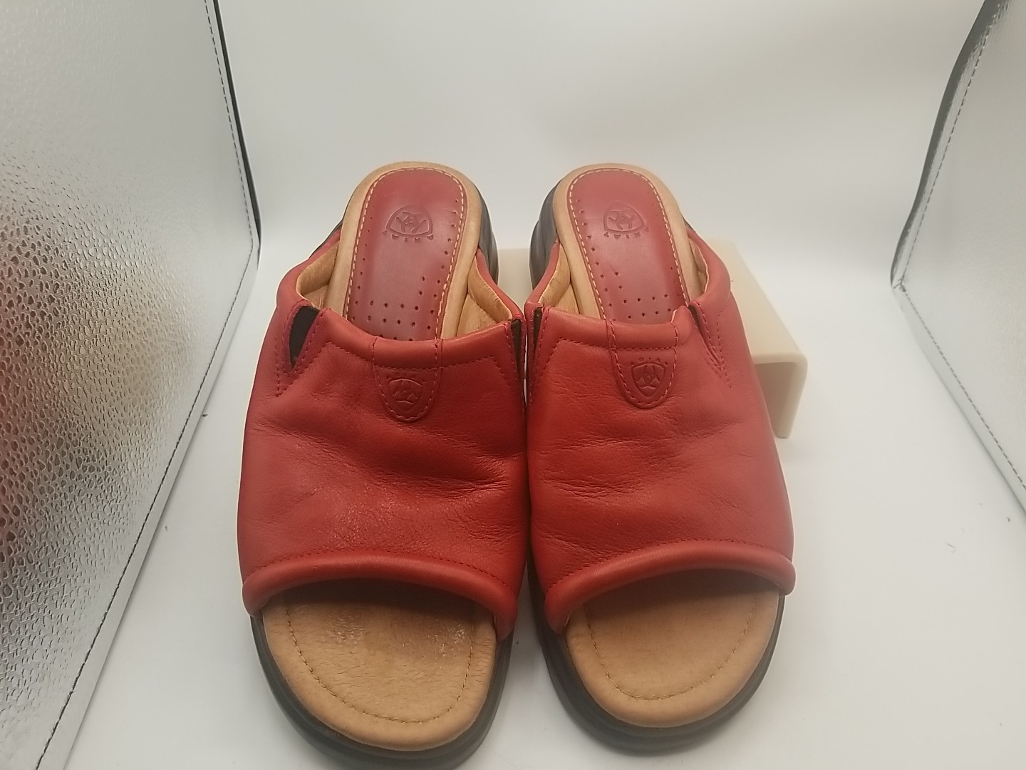 Ariat Bridgeport Red Leather Sandals Clogs Mules Slides Women’s Size 7 7B