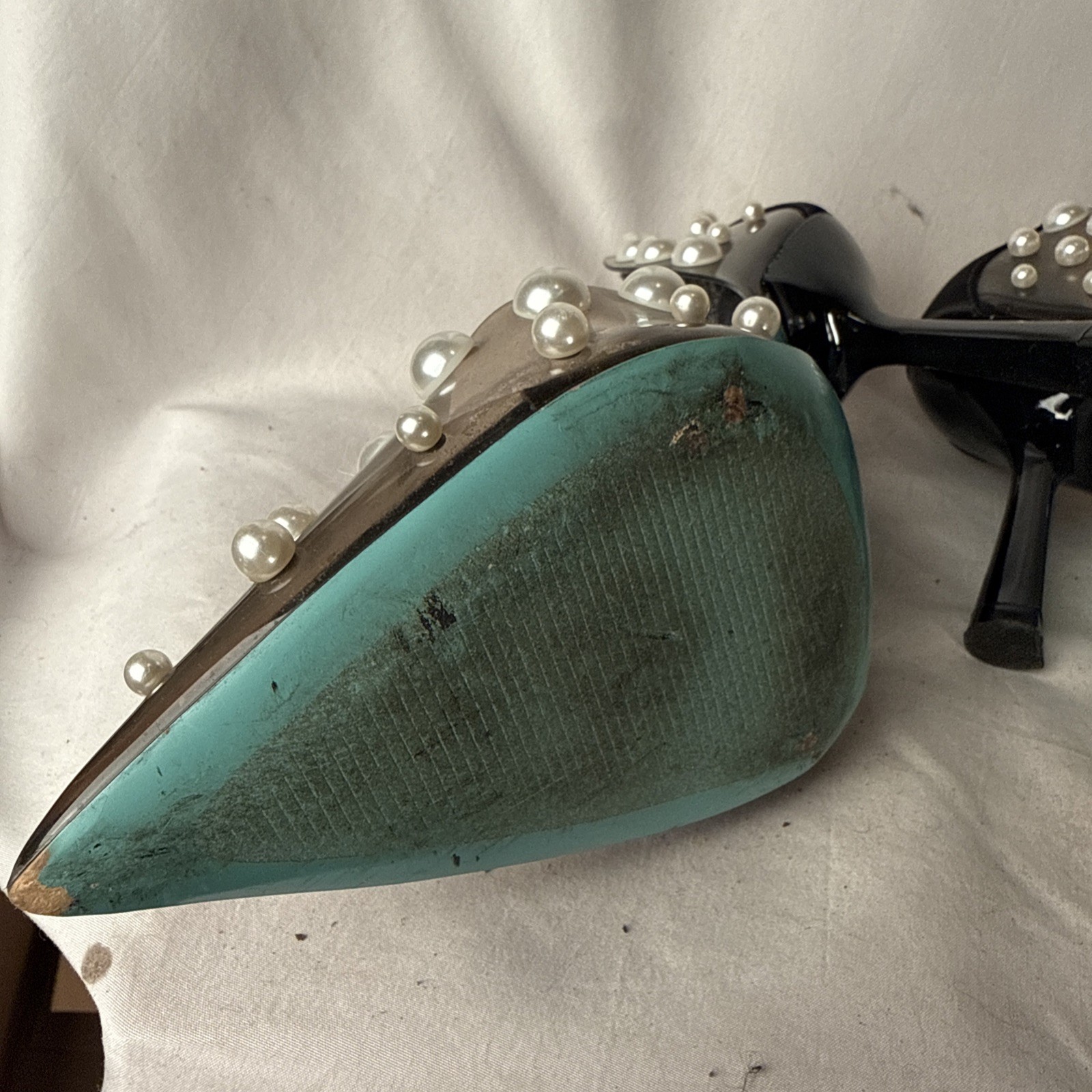 Betsey Johnson Pearl Studded Heels, Size 8.5 Sb Halo