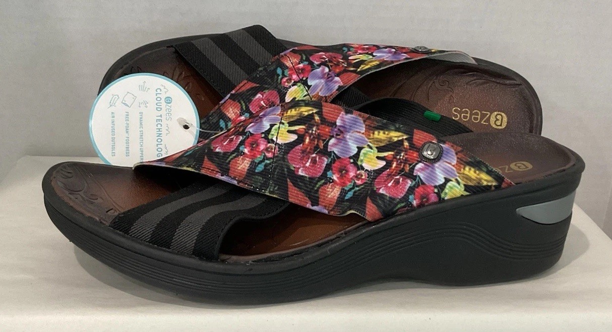 Bzees Desire 902169 Womens Sz 11 Wedge Heel Floral Stretch Strap Slide Sandals