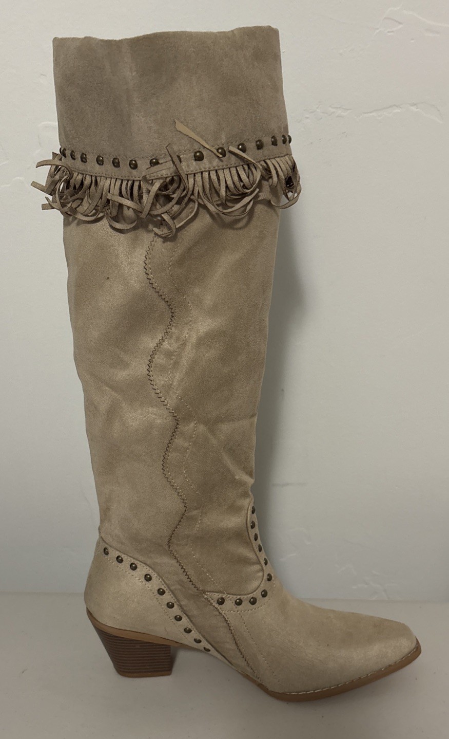 White Fox Lyana Knee High Western Boots In Faux Suede Taupe Size 9 Studded $109