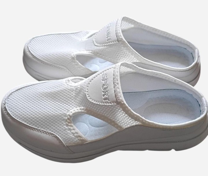 Athletic shoes open back White Size 7