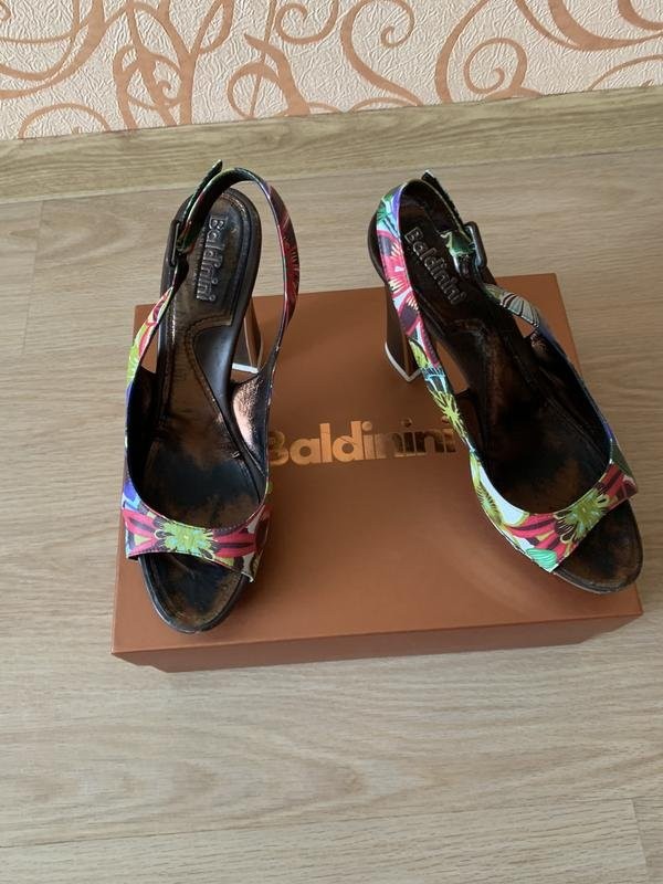 Women Baldinini heels multicolor leather 39