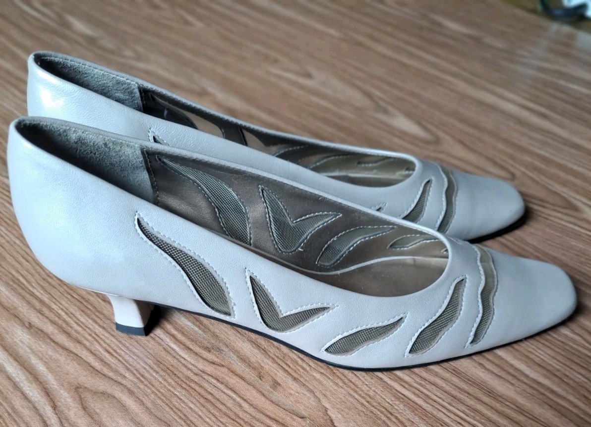 VANELi Racilla Cream Leather Mesh Cut Out Low Kitten Heel Dress Pumps 7.5N