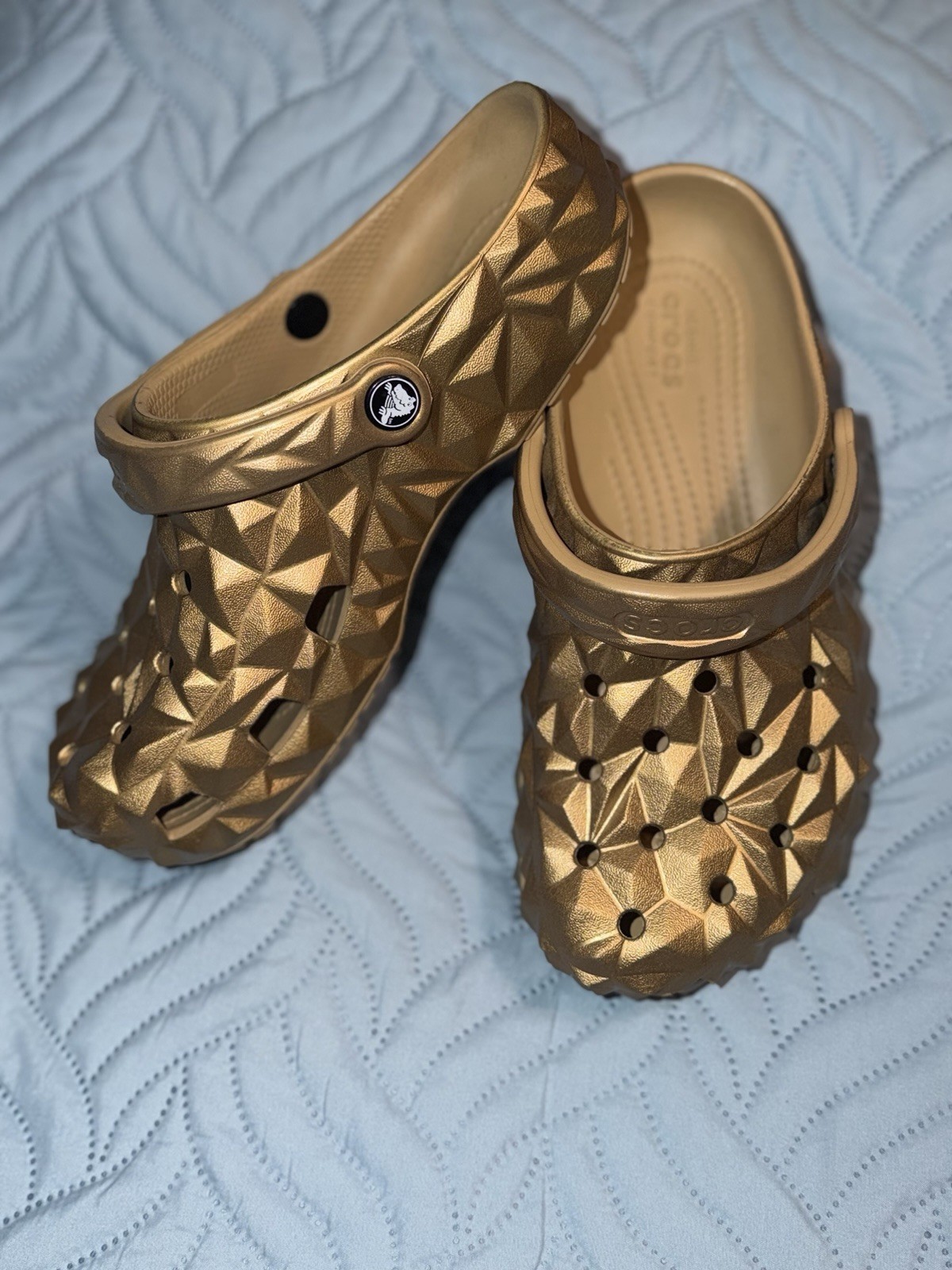 CROCS Classic Metallic Geometric Clog Gold Men 8 Women 10 RARE Slides Shoes
