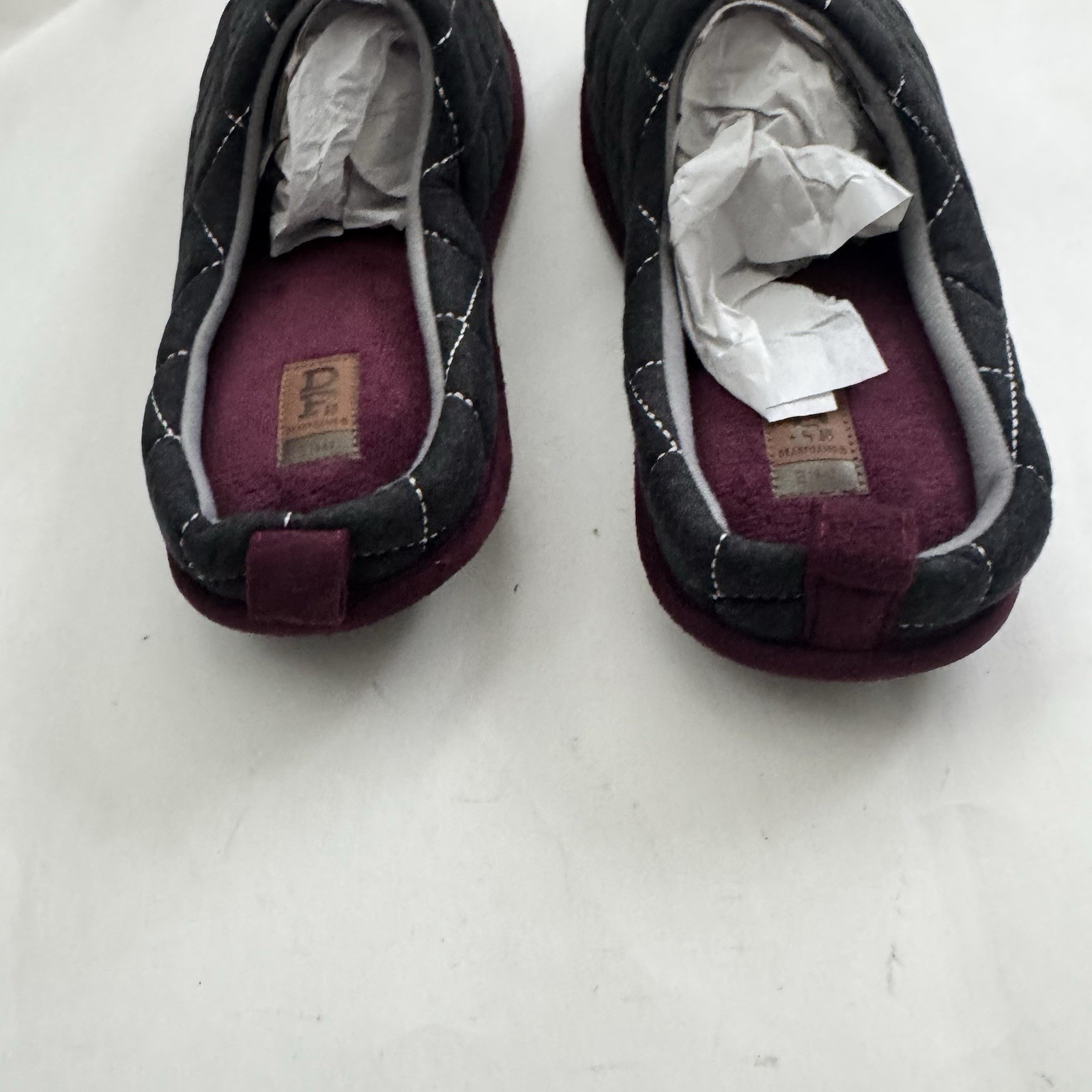 Dearfoams Quilted Clog Slippers Men M 9-10 Charcoal Grey Maroon House Shoes