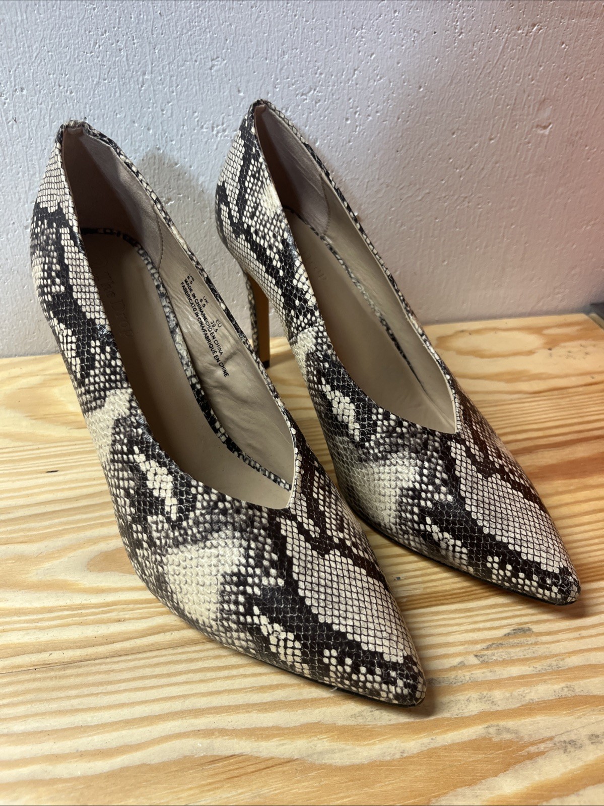 ❤️ The Drop Womens Size 8 1/2 Snakeskin Pumps Classy & Comfortable -Nice Shape-