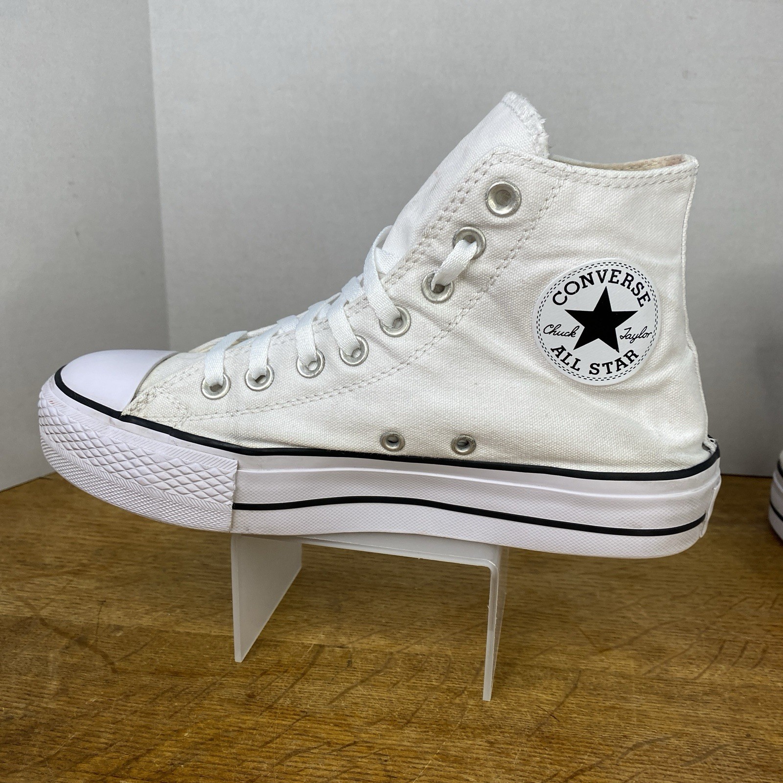 Converse Chuck Taylor All Star Lift Hi Platform White Canvas Shoe 560846C Sz 7/9