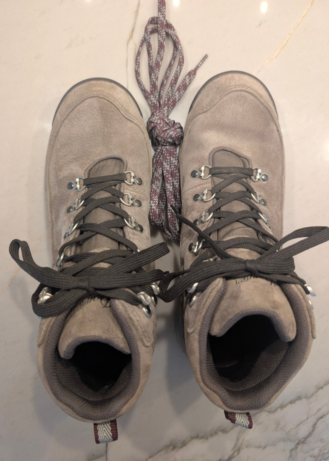 Danner Adrika Ash Women’s Hiking Boots Size 10 – Mint Condition!