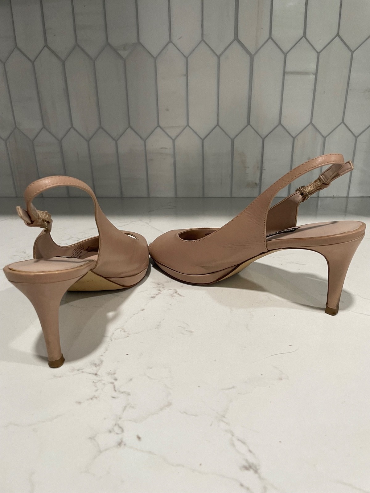 GUC Nine West Nude Slingback Pumps 7M