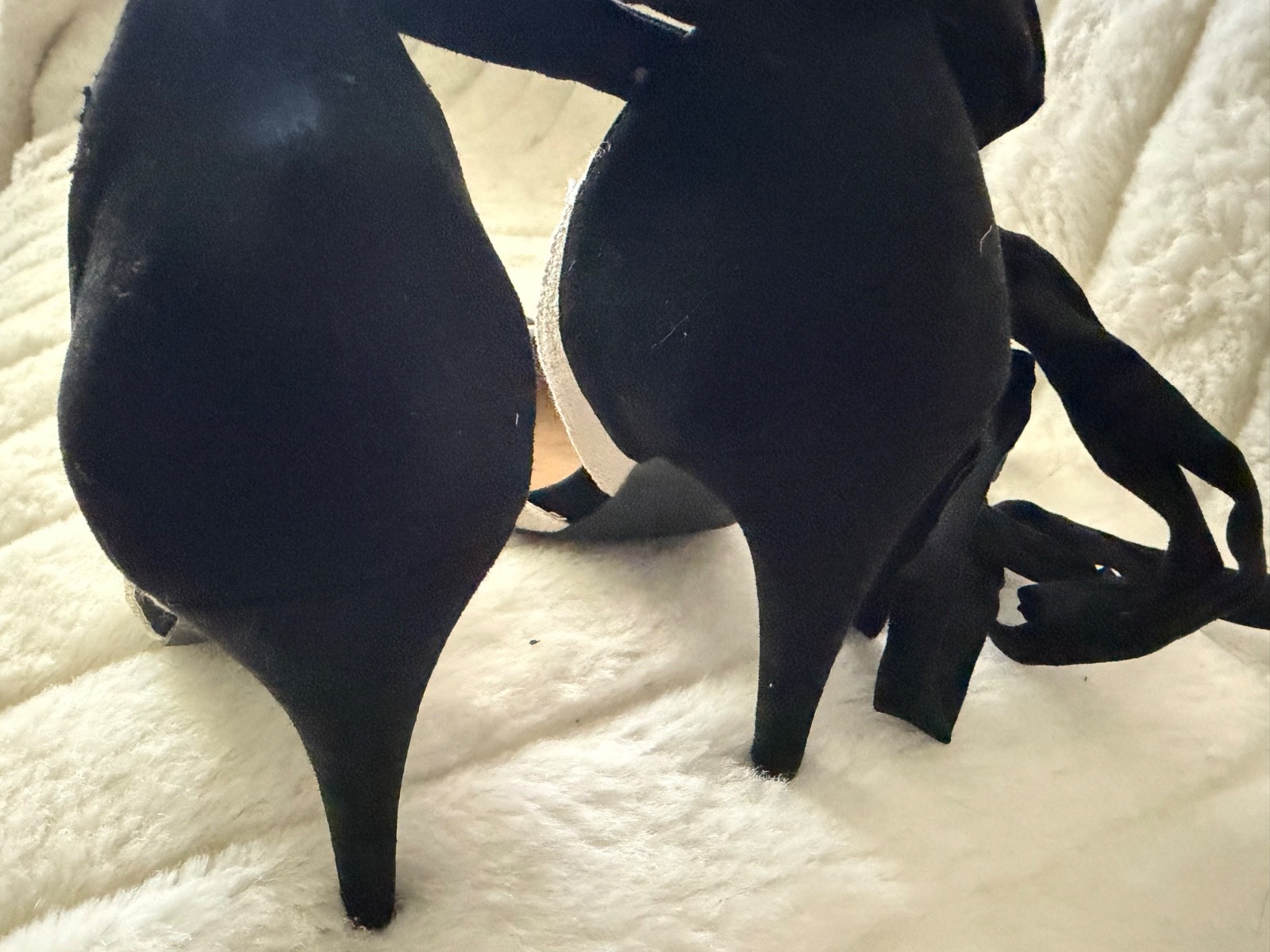 JUSTFAB SIZE 9 Ivory/Black Stiletto Textile Suede Faux Covered Heel Velvet Tie