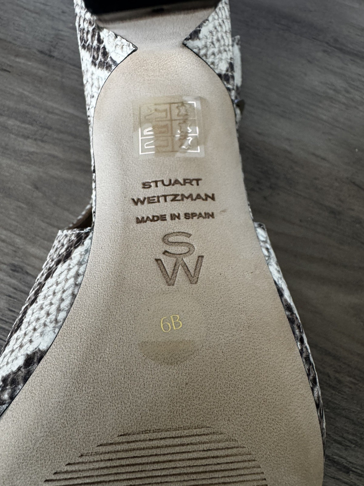 Stuart Weitzman Val Slingback 85 Size 6B
