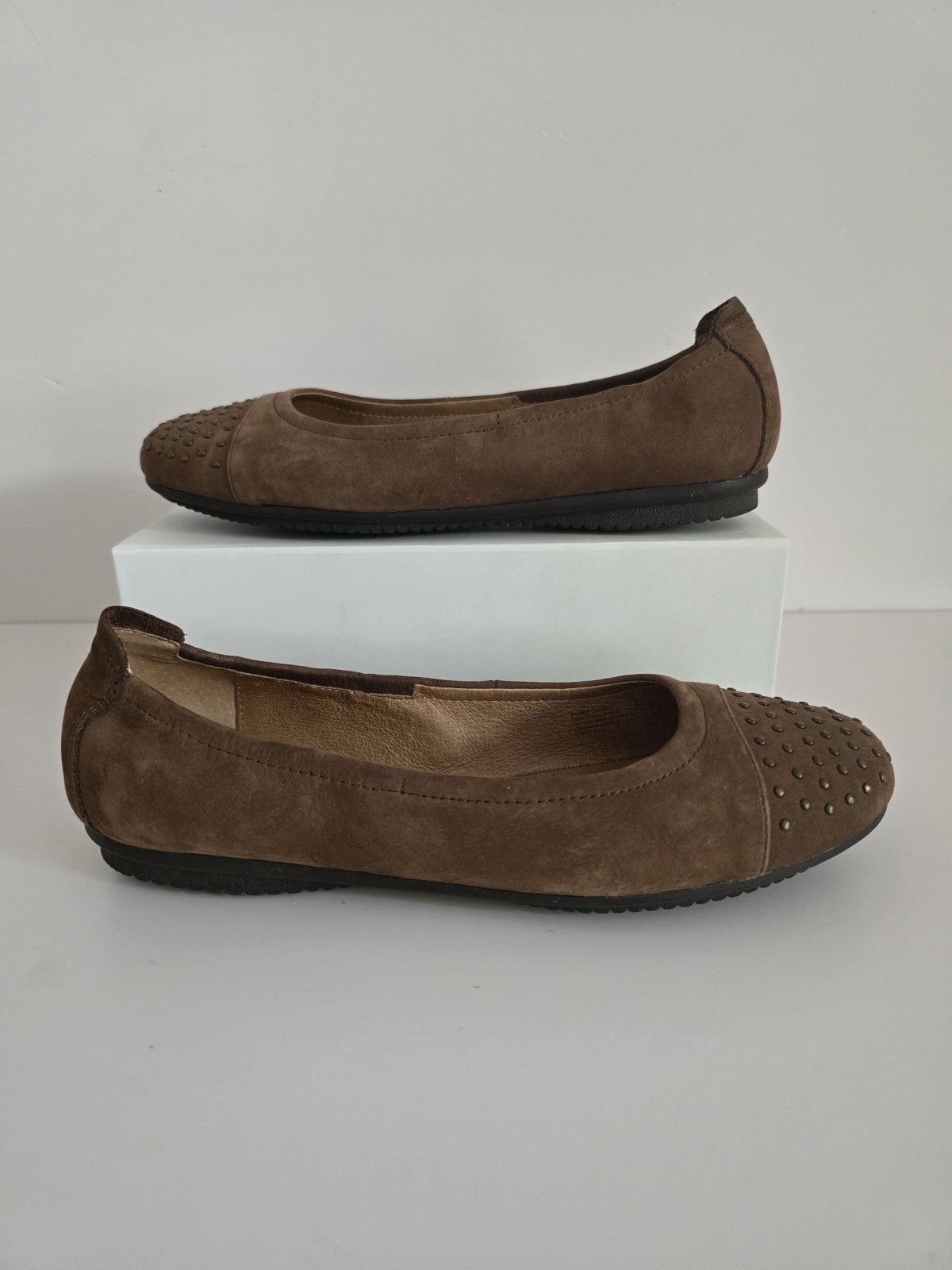 Josef Seibel Pippa Ballet Flats 7 38 Brown Suede Leather Studded Cap Toe Shoes