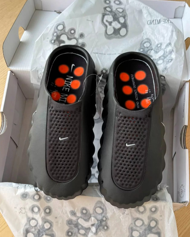 NWT NK Mind 001 Slide Sandals Black Chrome HQ4307-001 Multiple Sizes Available