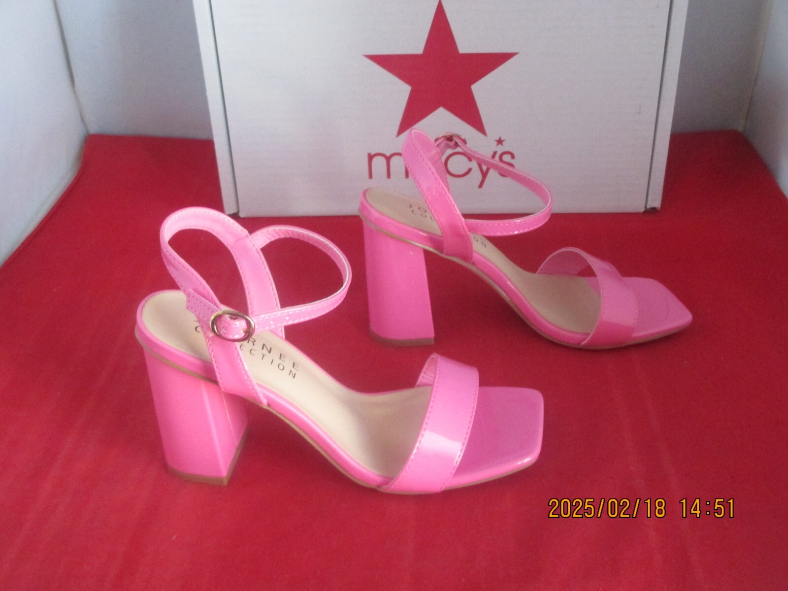 Journee Collection Tivona Square Toe Sandals $80 – US Size 5 1/2 – Pink – 1199