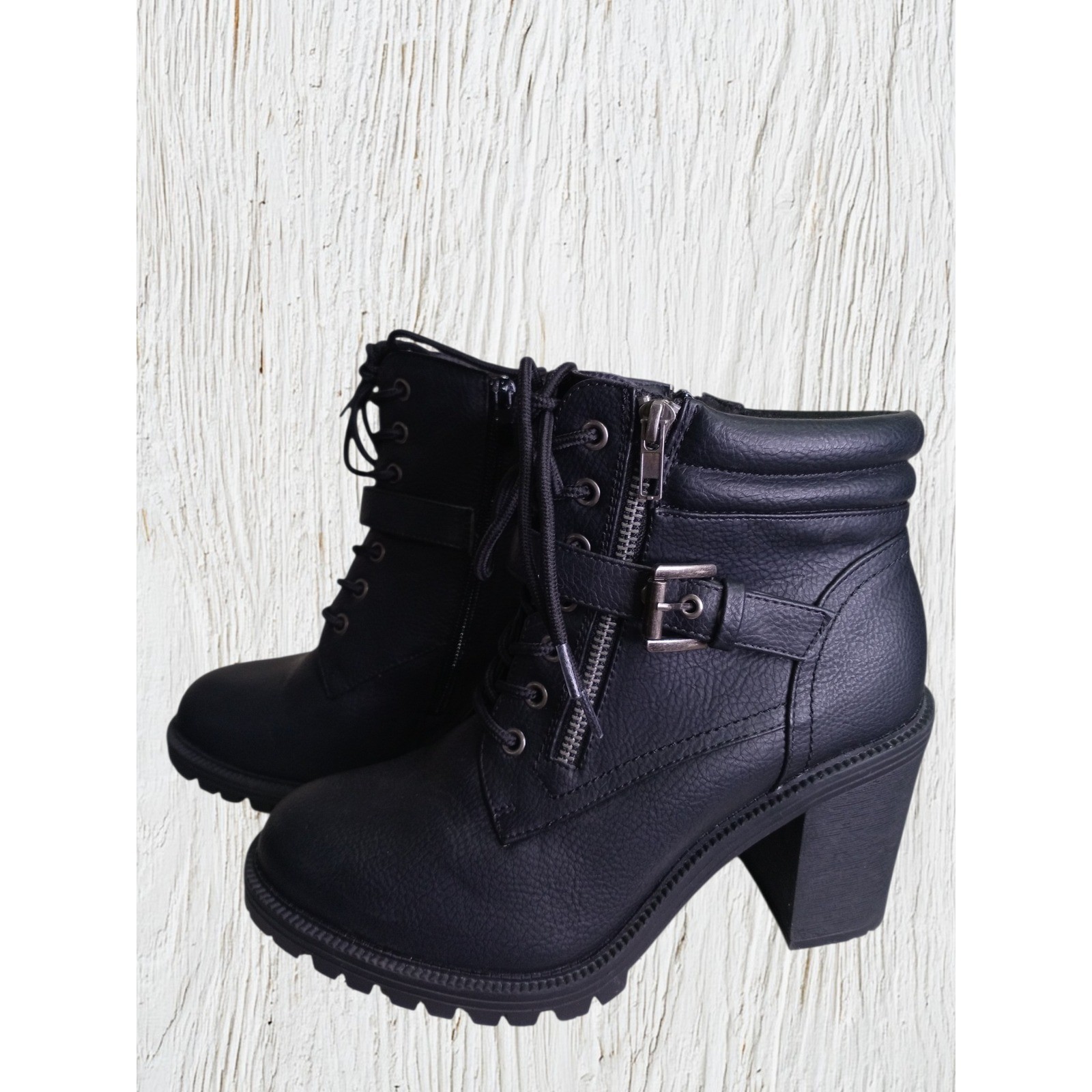 Torrid Womens Black Faux Leather Lace Up Combat Boots Block Heel Wide Width 10WW
