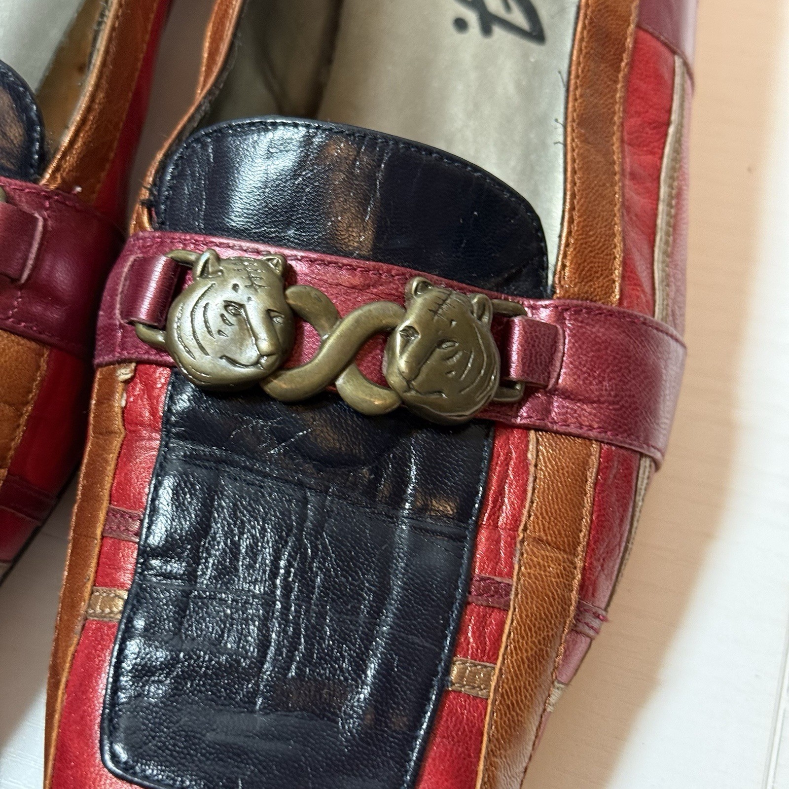 Vtg Margaret Jerrold Red Multicolor Leather Block Heel Shoes Gold Tigers 11.5 N