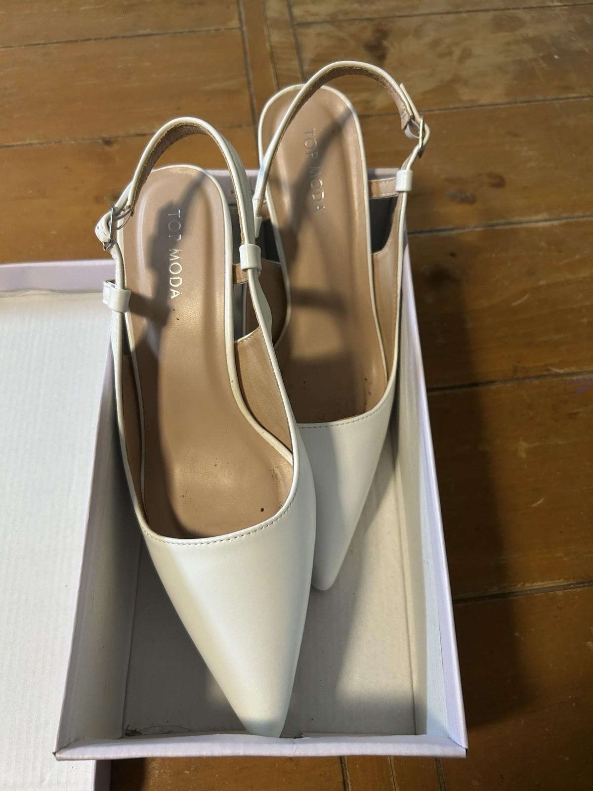 Top Moda Womens White PU Pointed Toe Slingback Ankle Strap Buckle Heel 9