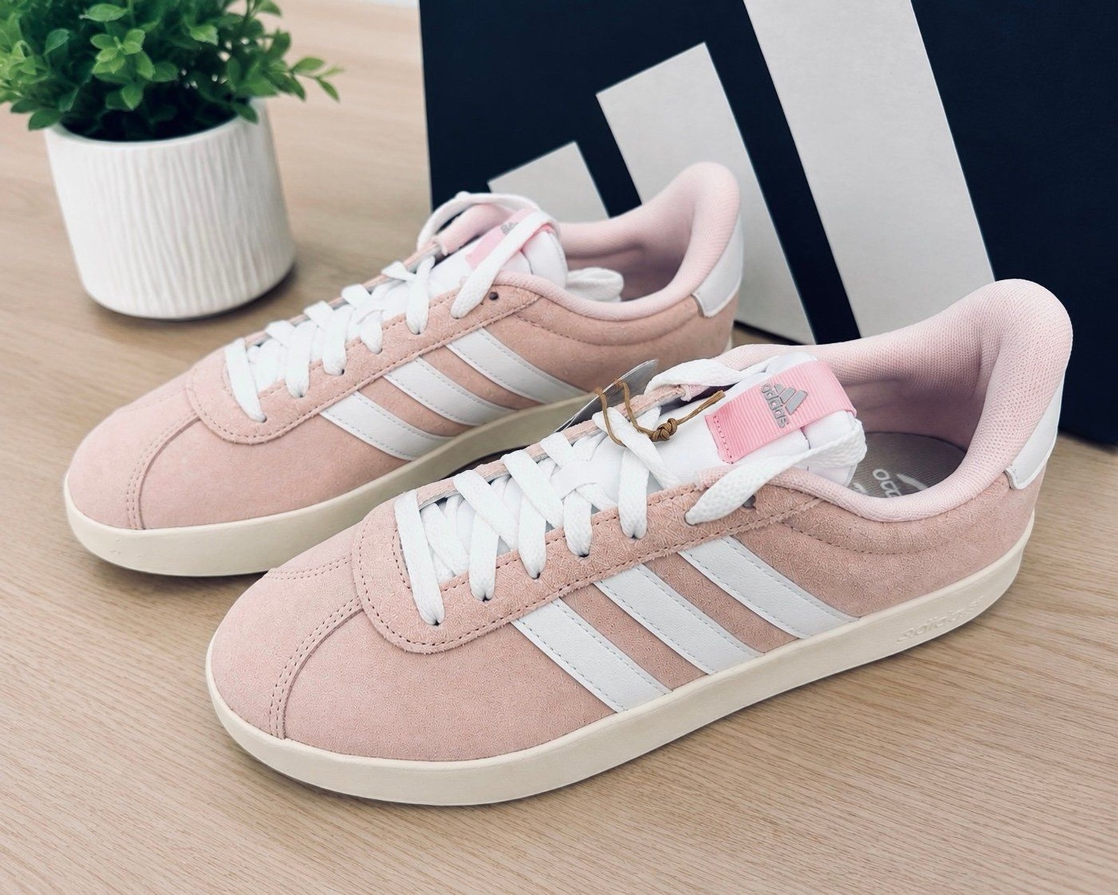 adidas Women’s VL Court 3.0 Pink Suede Sneakers Size 10.5 NWT