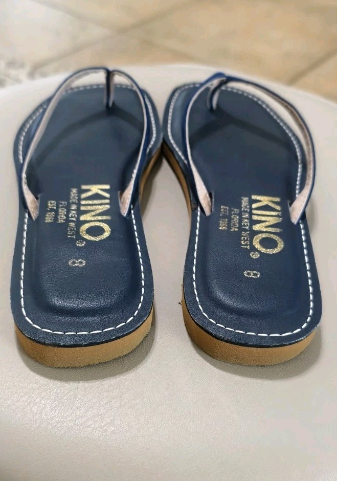 KINO Thin Leather FlipFlops, Blue, Size 8
