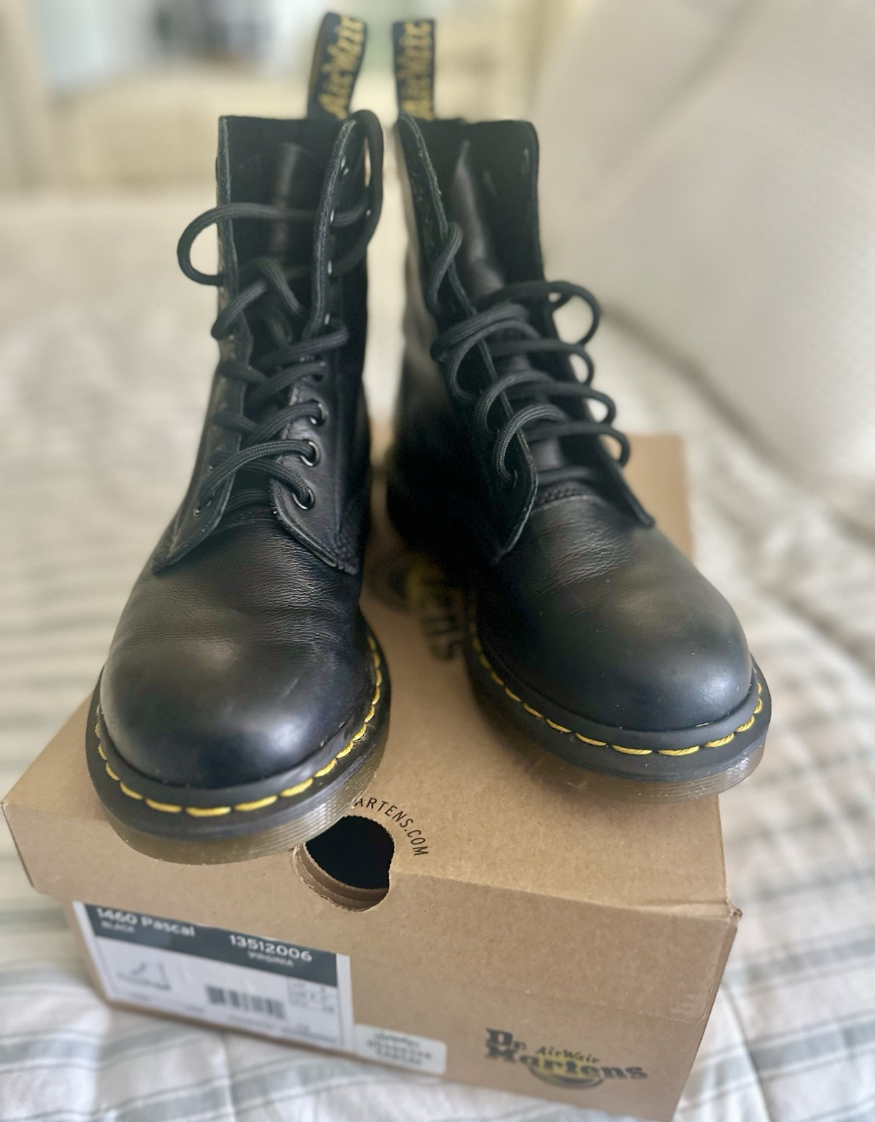 Dr. Martens – 1460 Pascal – 8 Eye Boots – Women’s Sz 7 – Excellent Condition