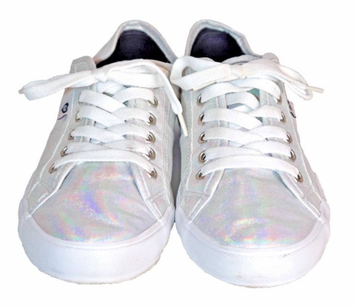 Iridescent Gotta Flurt Silver Lace-up «Charm» Fashion Sneakers Size 7.5 GUC