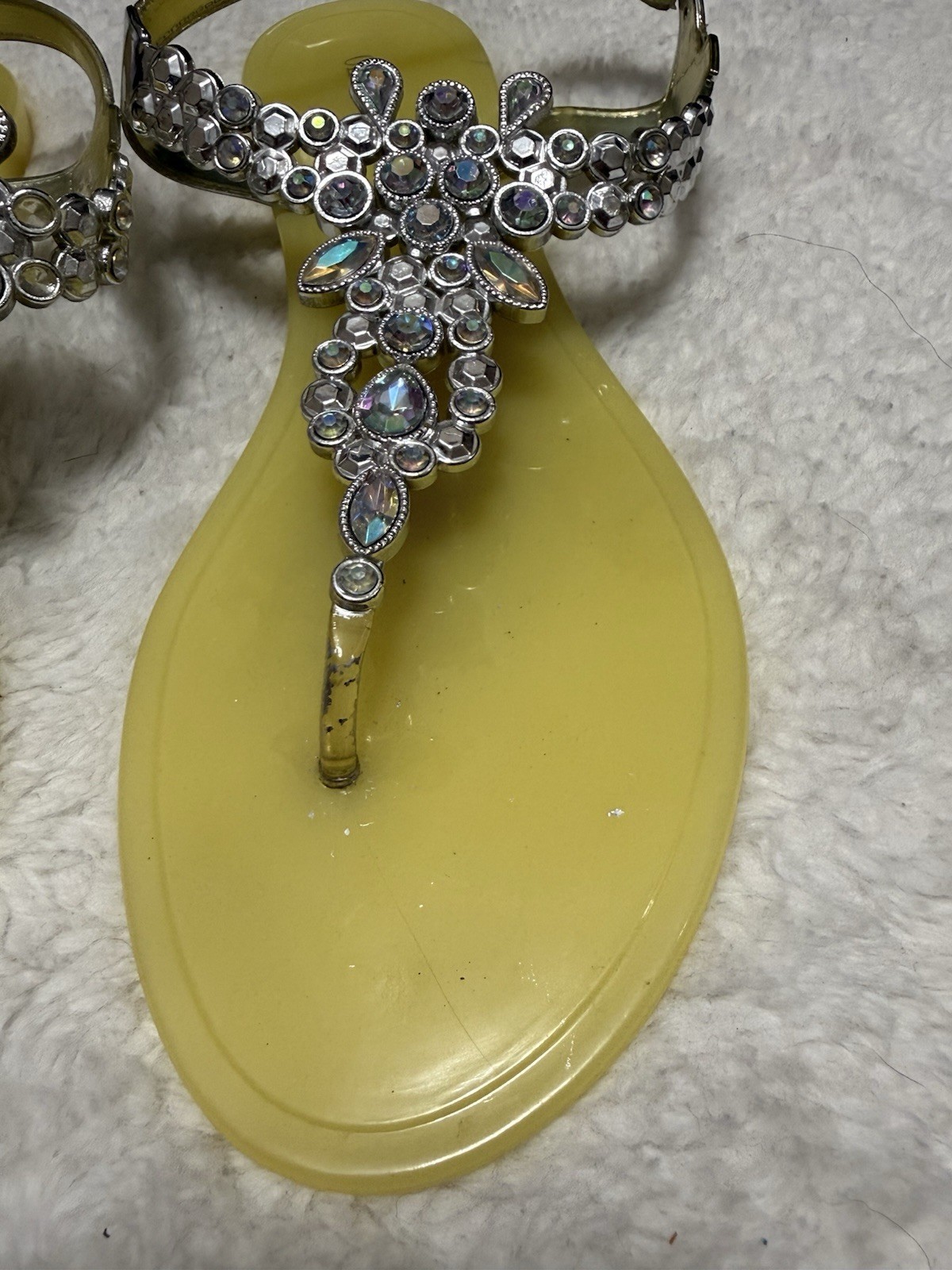 EUC Olivia Miller Rhinestone Yellow Thong Jelly Euro Summer Glam Resort Y2K 9