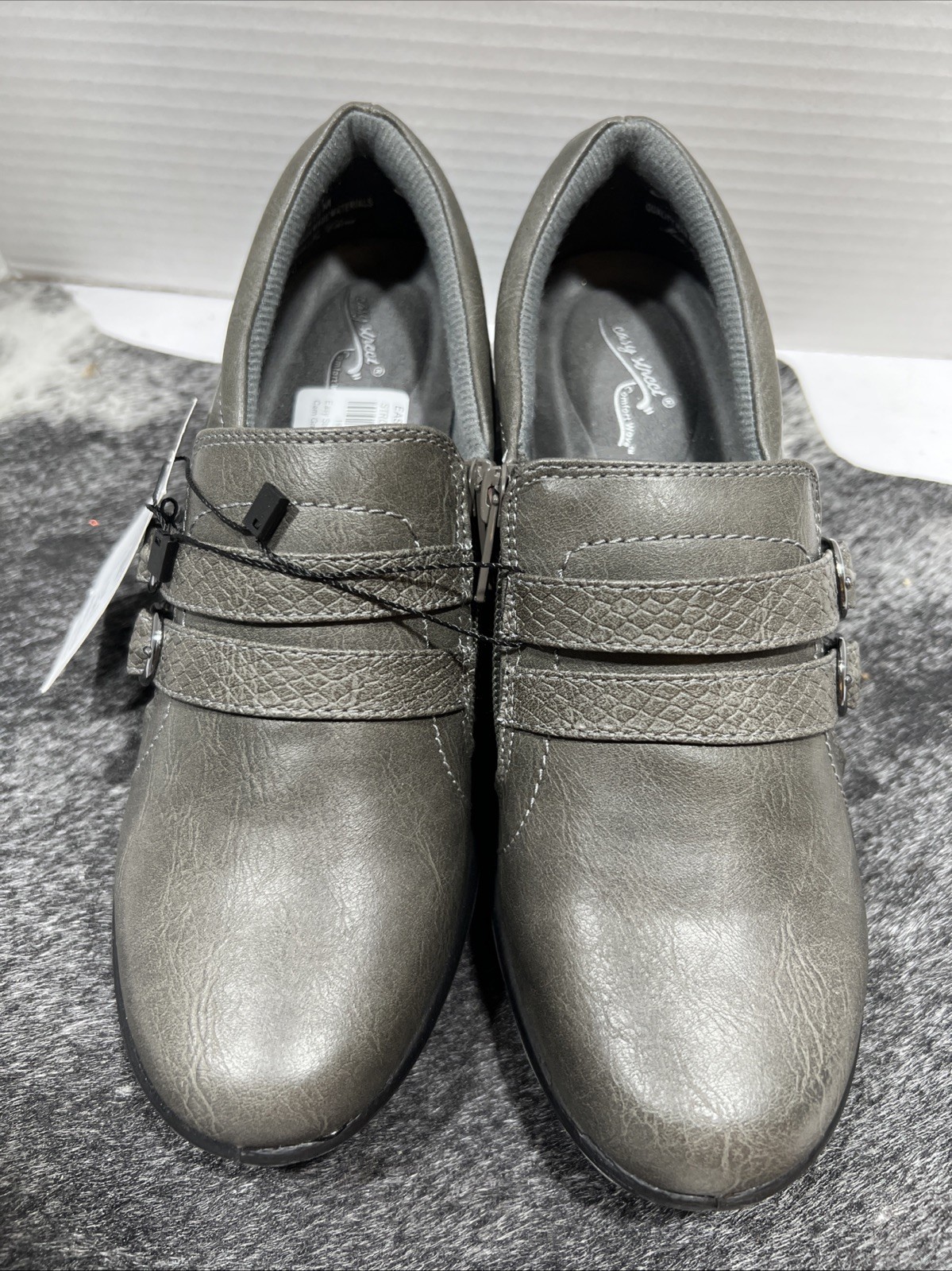 Easy Street Women’s Faux Leather Grey Stroll Comfort Shoes Size 7.5