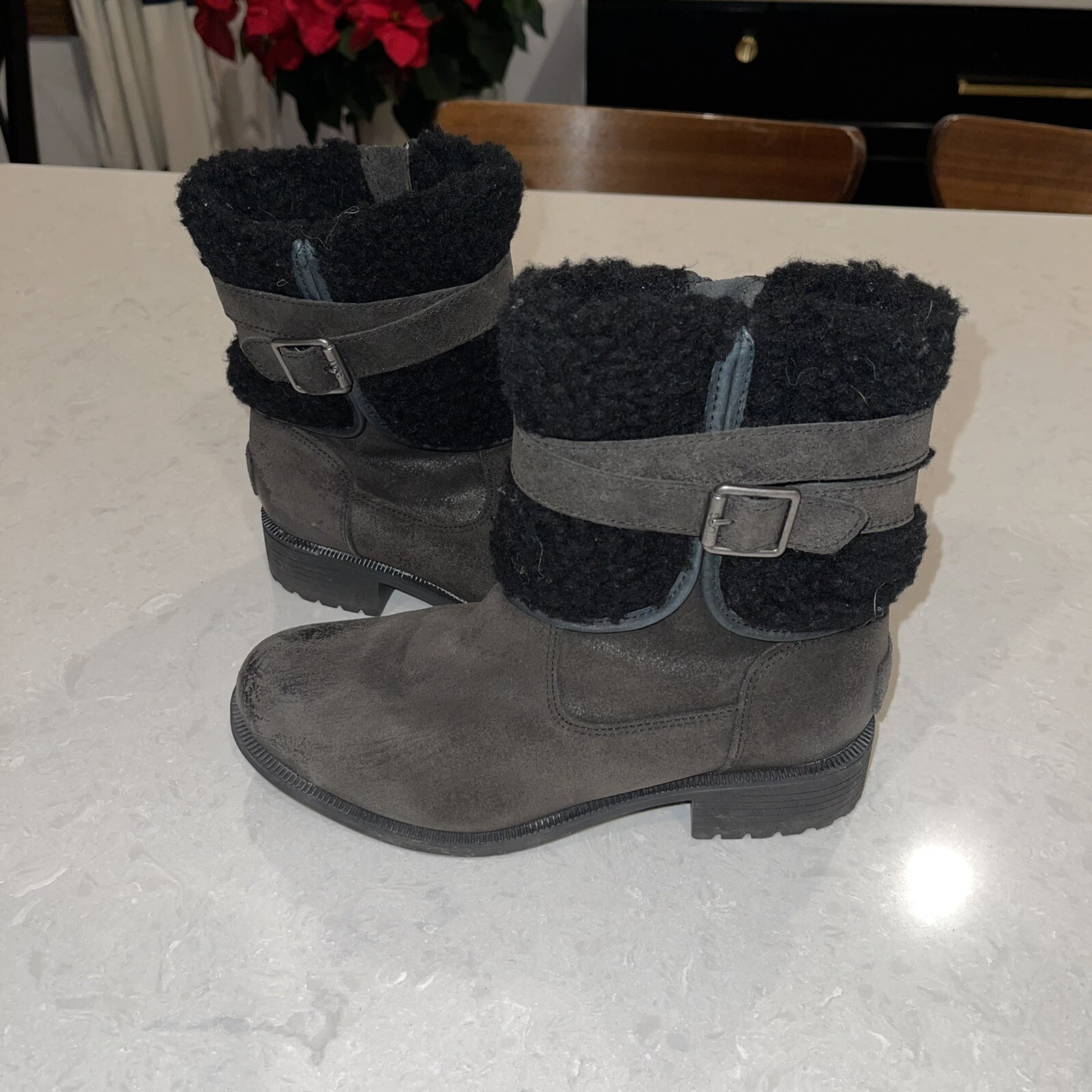 Ugg Womens Blayre III Black Winter Boots Cold Weather 7 Medium (B,M) BHFO 9163