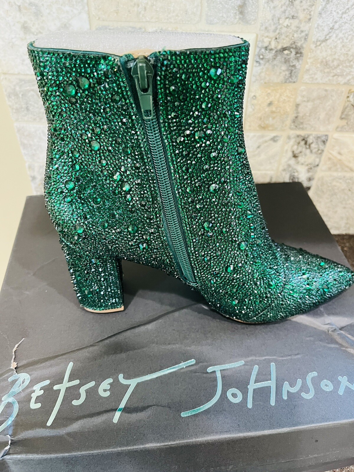 Betsey Johnson NWB Emerald Green Cady 373065 Rhinestone Boots Size 6.5