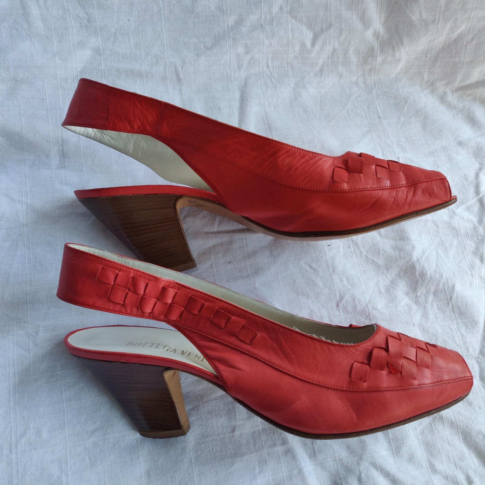 Authentic BOTTEGA VENETTA Peep toe Sling Back Low Heel Sandals Size 10