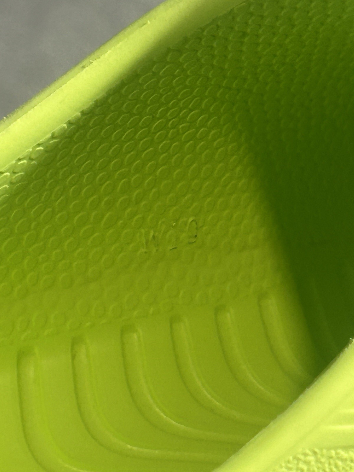 Sorel Caribou Clog – Waterproof – Women’s Size 10 – Lime Green