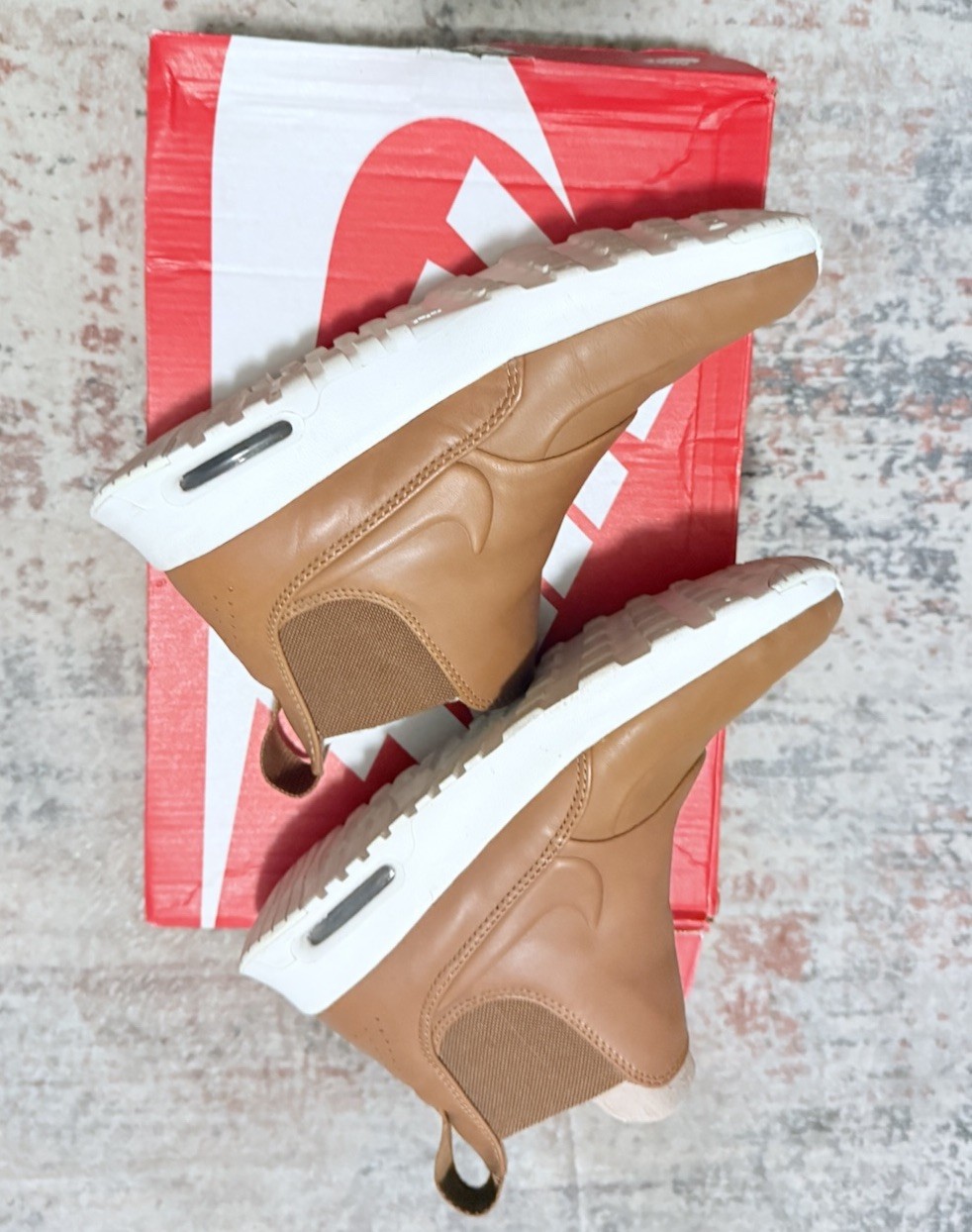 Nike Air Max Thea Mid Women’s Ankle Bootie Brown/White Pull-On US 7 EU 38