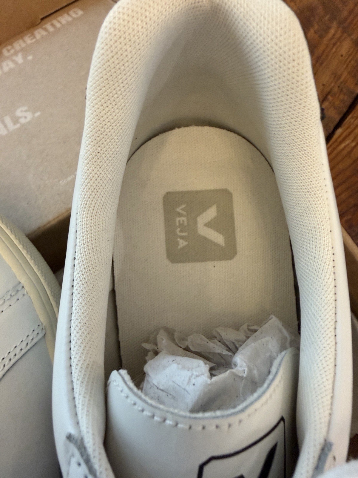 Size 8 – Veja Esplar Leather White Black W
