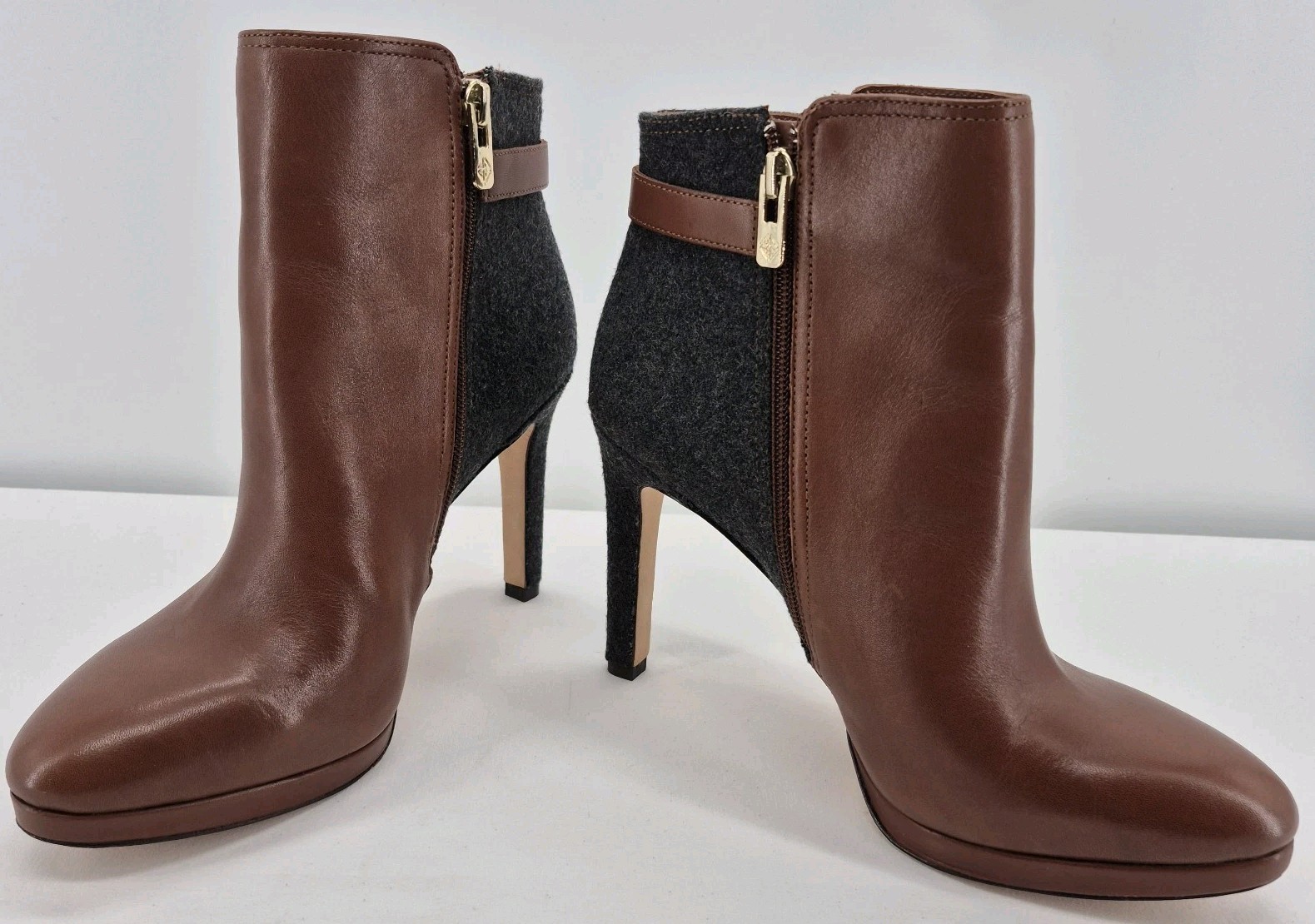 Antonio Melani Knightlee Brown Gray Leather Fabric Ankle Booties Women’s 8.5M